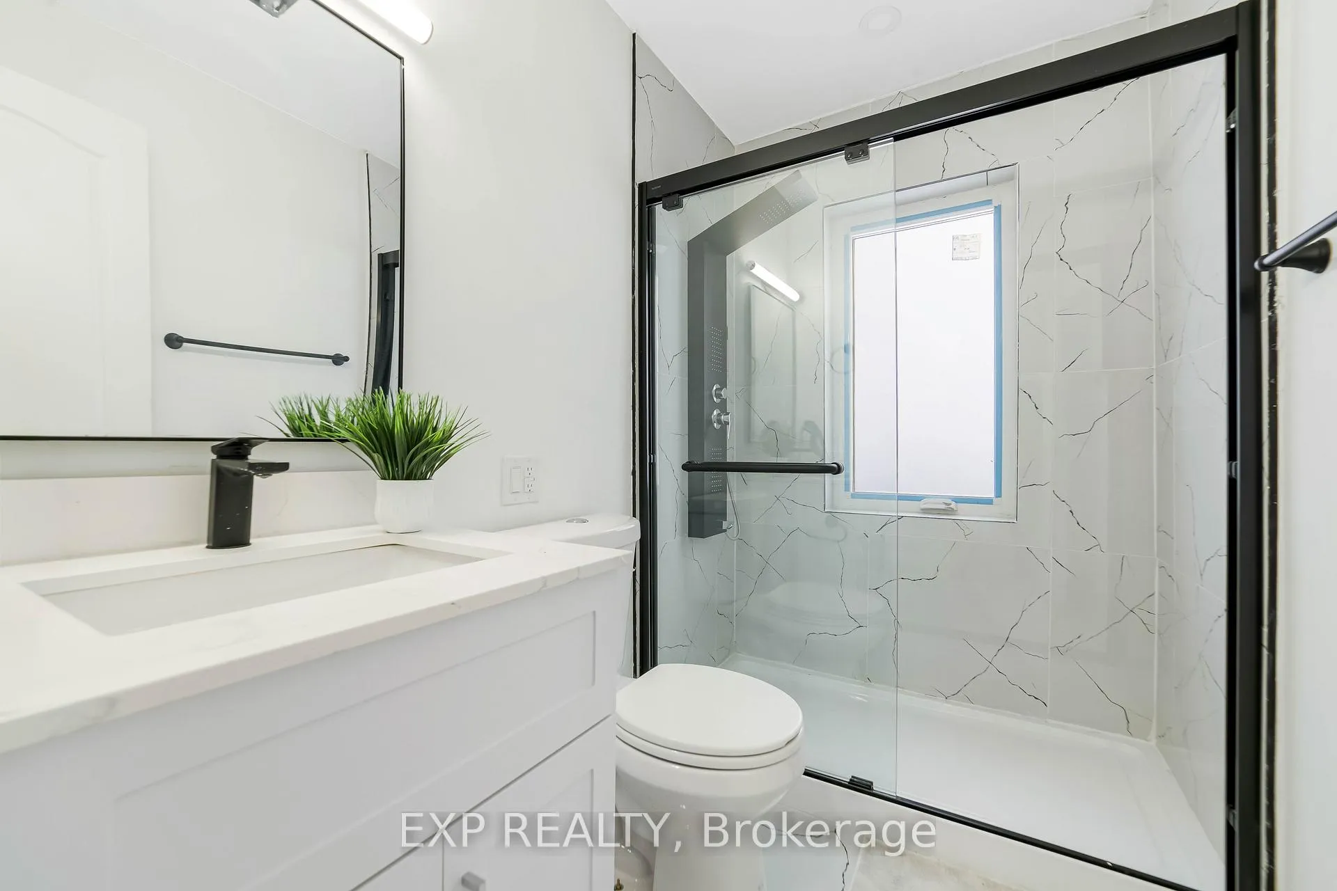 Photo 15 of 206 Vancouver Street, London, East H — HOMEH