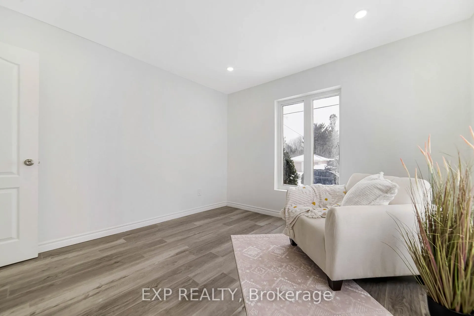 Photo 21 of 206 Vancouver Street, London, East H — HOMEH