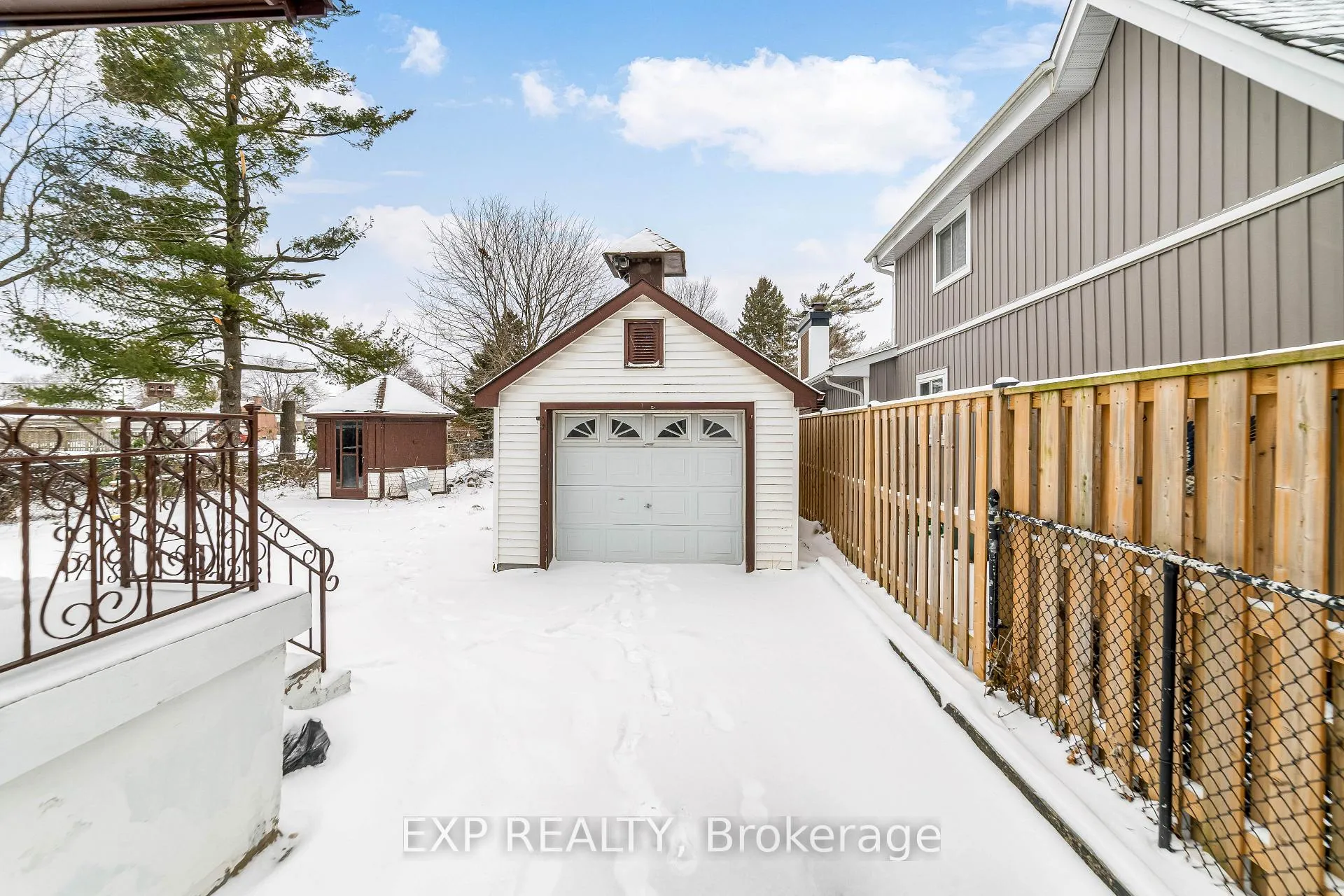 Photo 39 of 206 Vancouver Street, London, East H — HOMEH