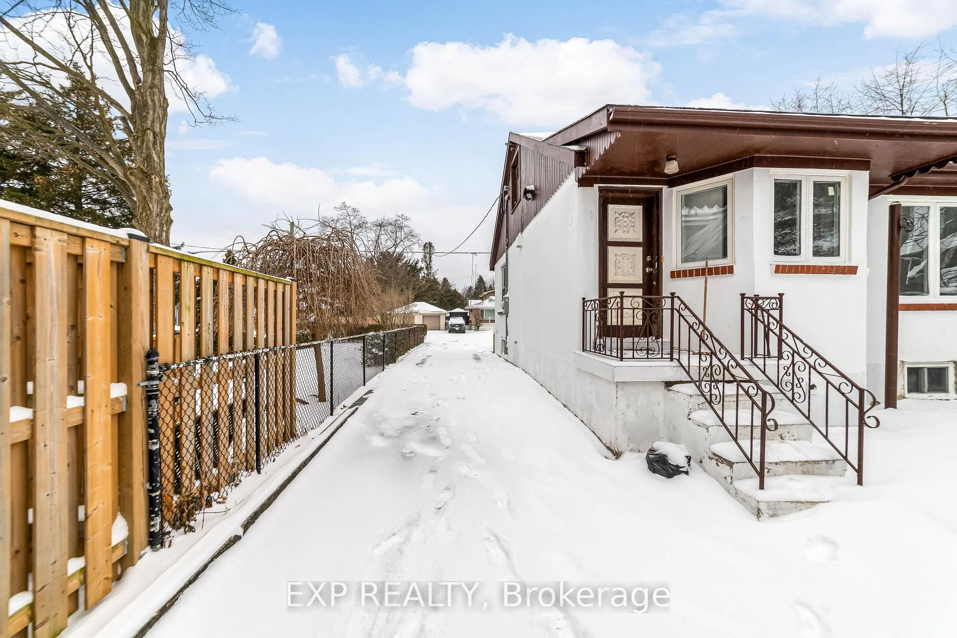 Photo 40 of 206 Vancouver Street, London, East H — HOMEH