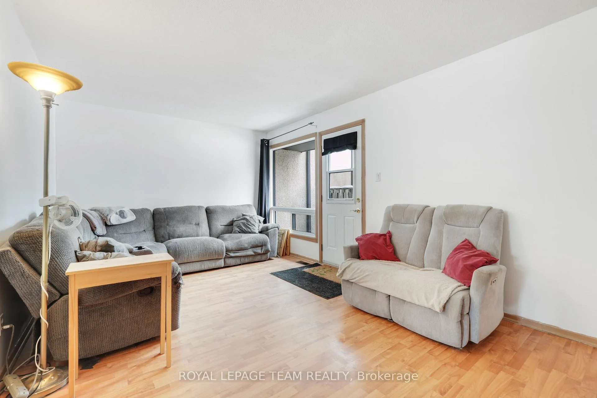 Photo 11 of 1807 Meadowbrook Road, Ottawa, Pineview — HOMEH