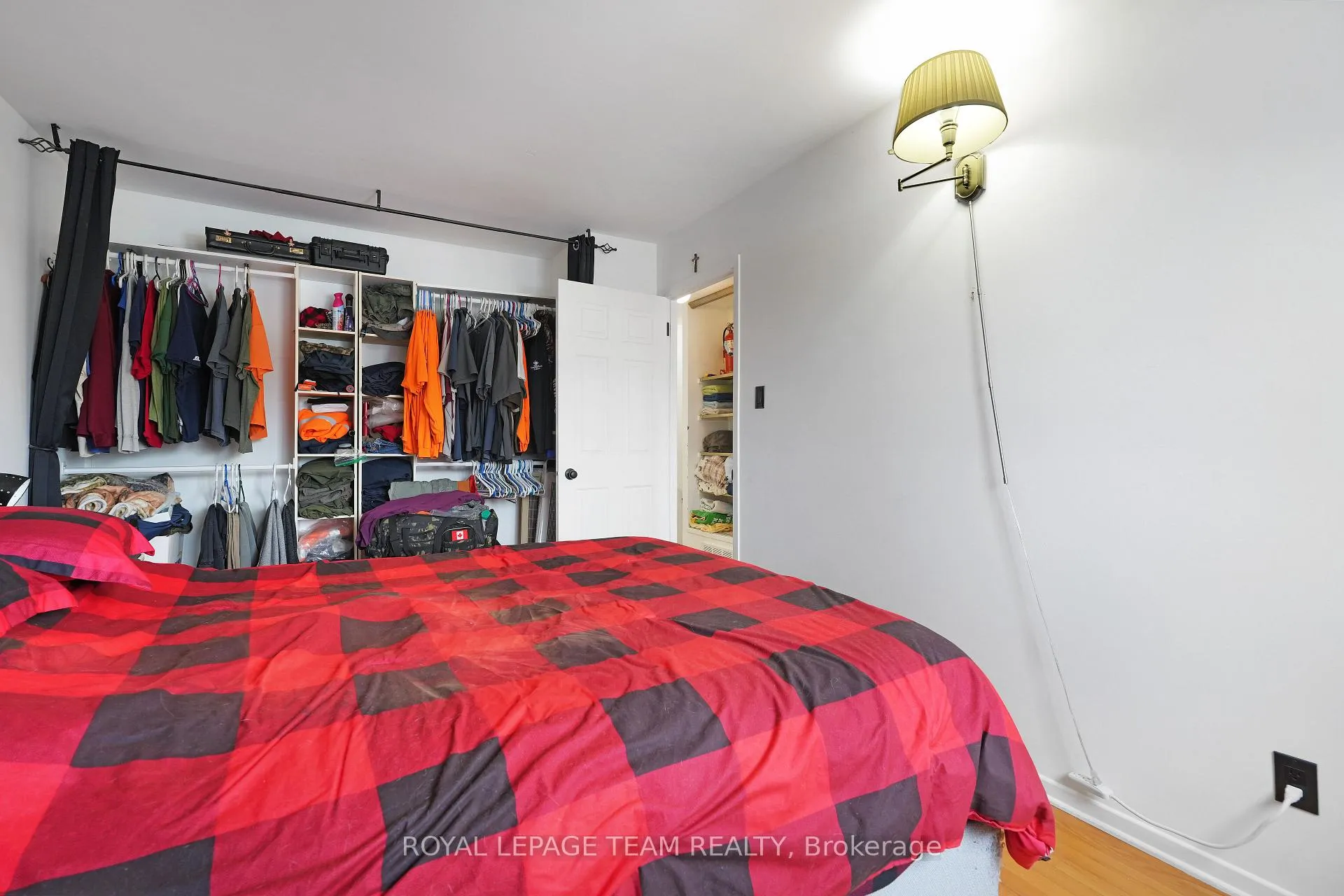 Photo 15 of 1807 Meadowbrook Road, Ottawa, Pineview — HOMEH
