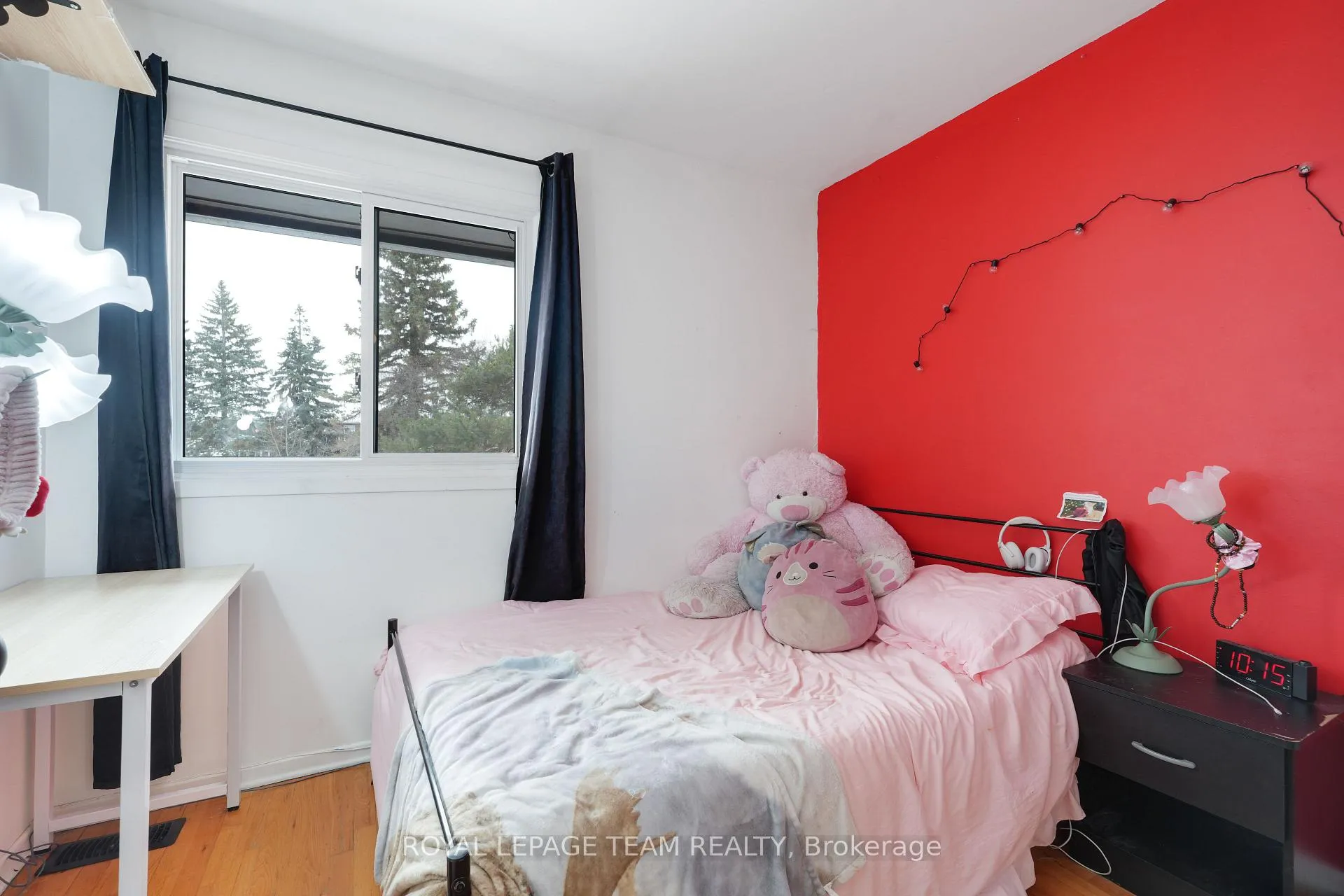 Photo 16 of 1807 Meadowbrook Road, Ottawa, Pineview — HOMEH