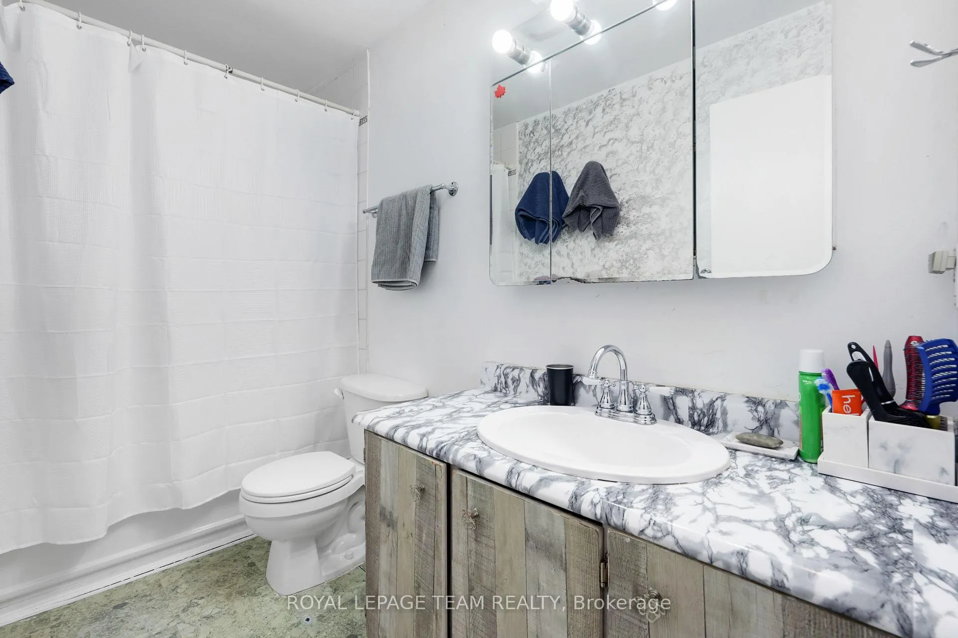 Photo 20 of 1807 Meadowbrook Road, Ottawa, Pineview — HOMEH