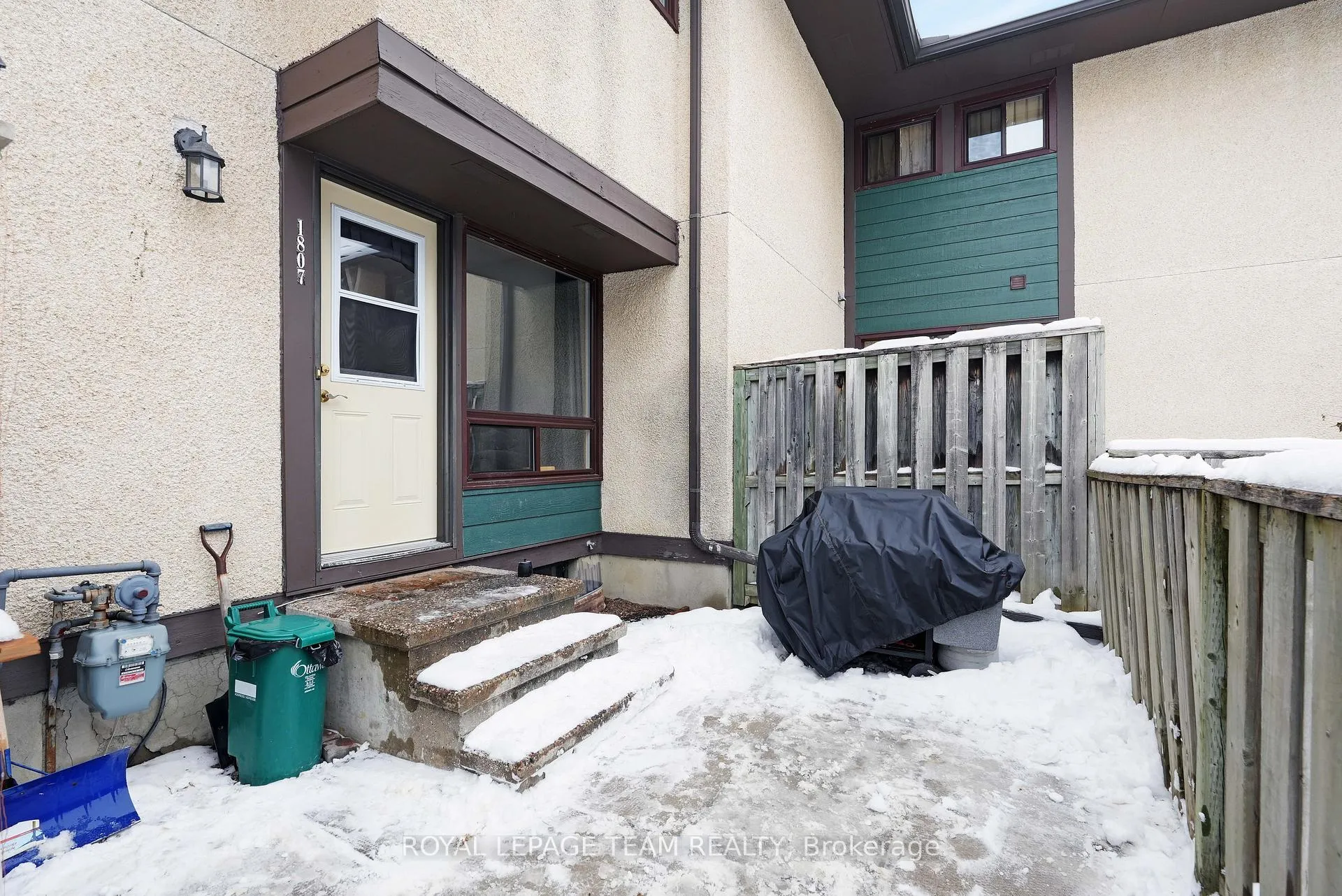 Photo 29 of 1807 Meadowbrook Road, Ottawa, Pineview — HOMEH