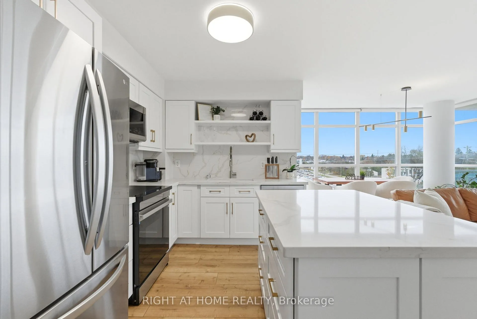 Photo 9 of Unit 711, 1600 Charles Street, Whitby, Port Whitby — HOMEH