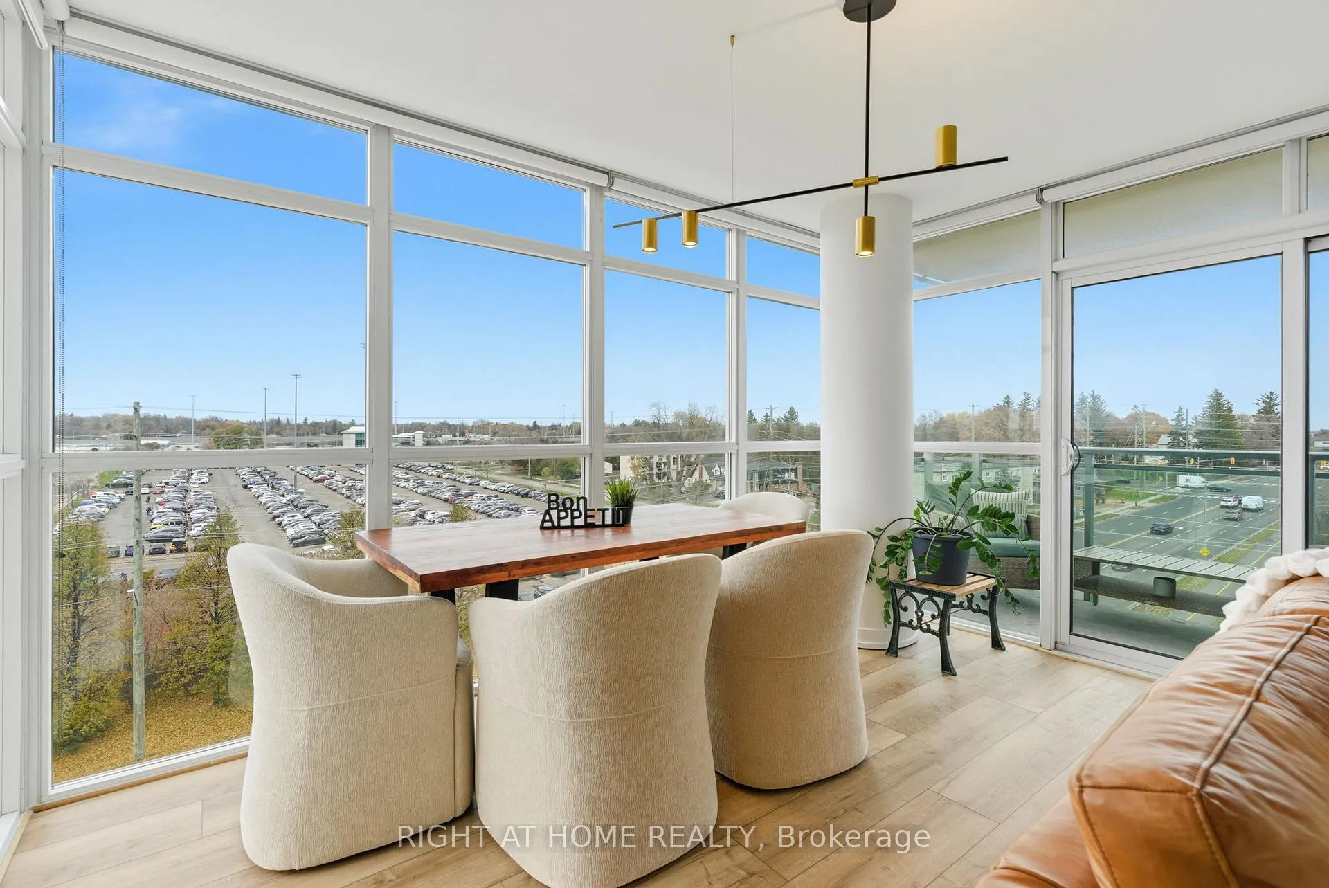 Photo 21 of Unit 711, 1600 Charles Street, Whitby, Port Whitby — HOMEH