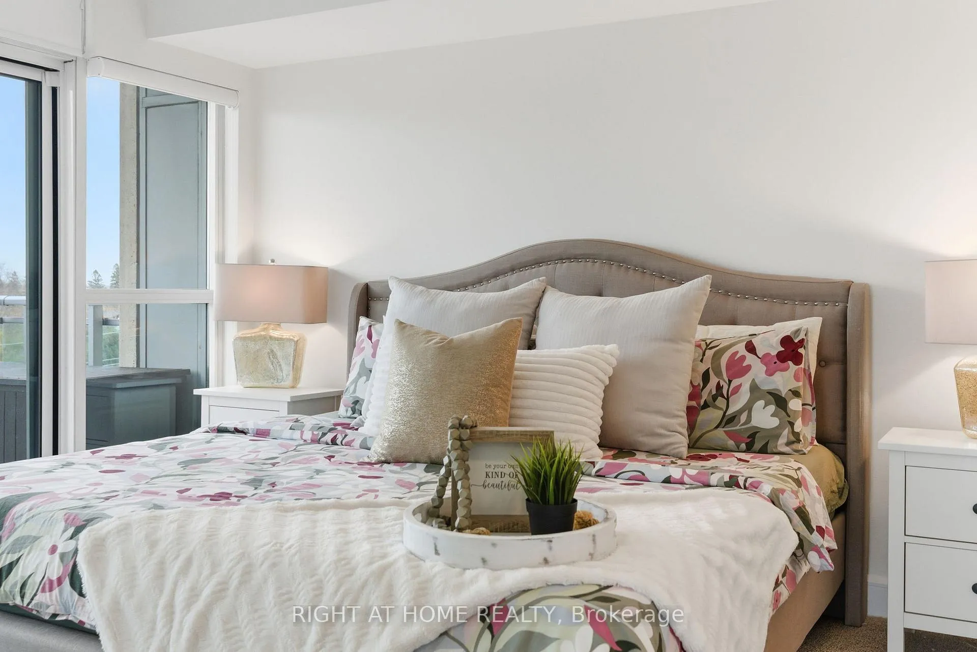 Photo 25 of Unit 711, 1600 Charles Street, Whitby, Port Whitby — HOMEH