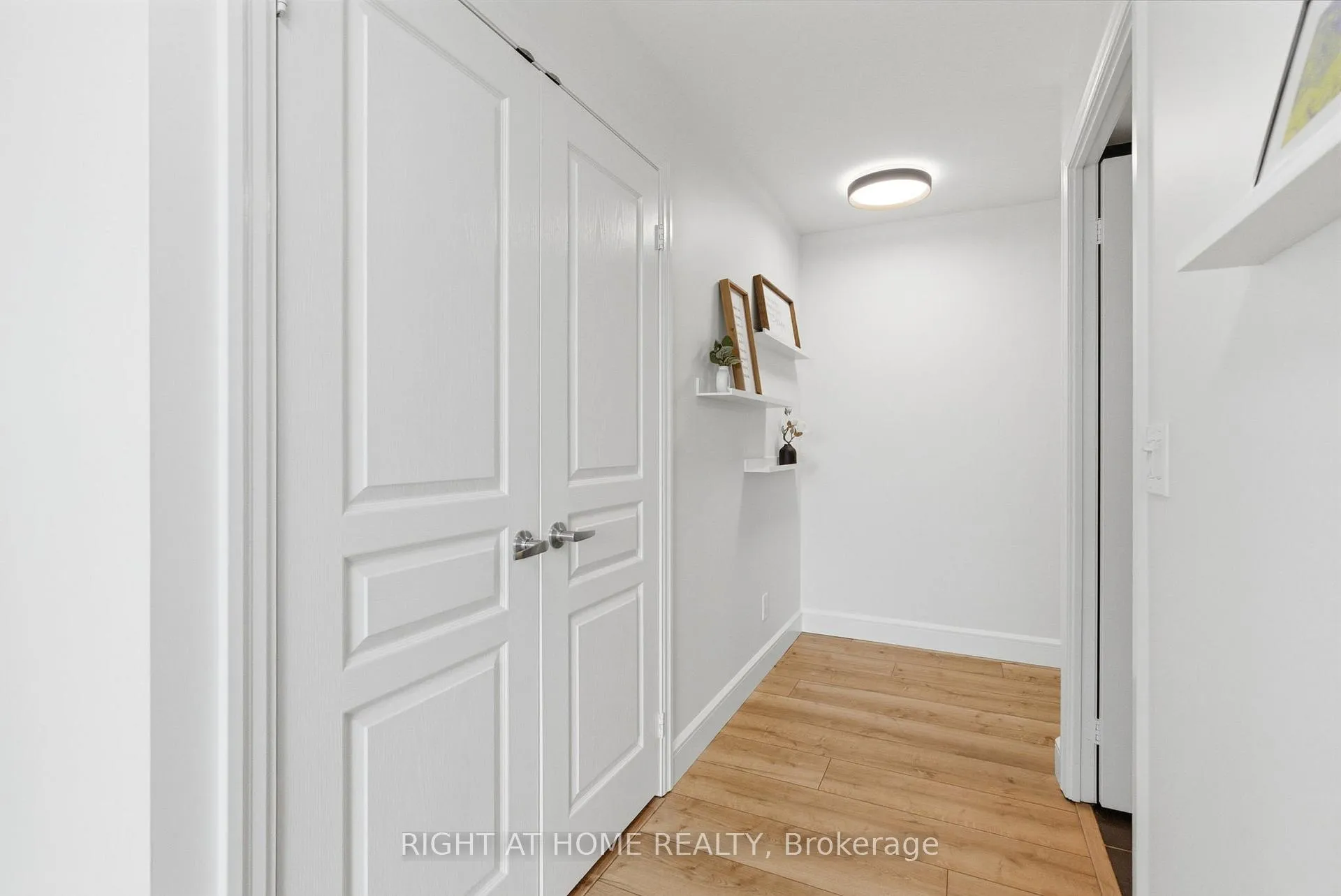 Photo 29 of Unit 711, 1600 Charles Street, Whitby, Port Whitby — HOMEH