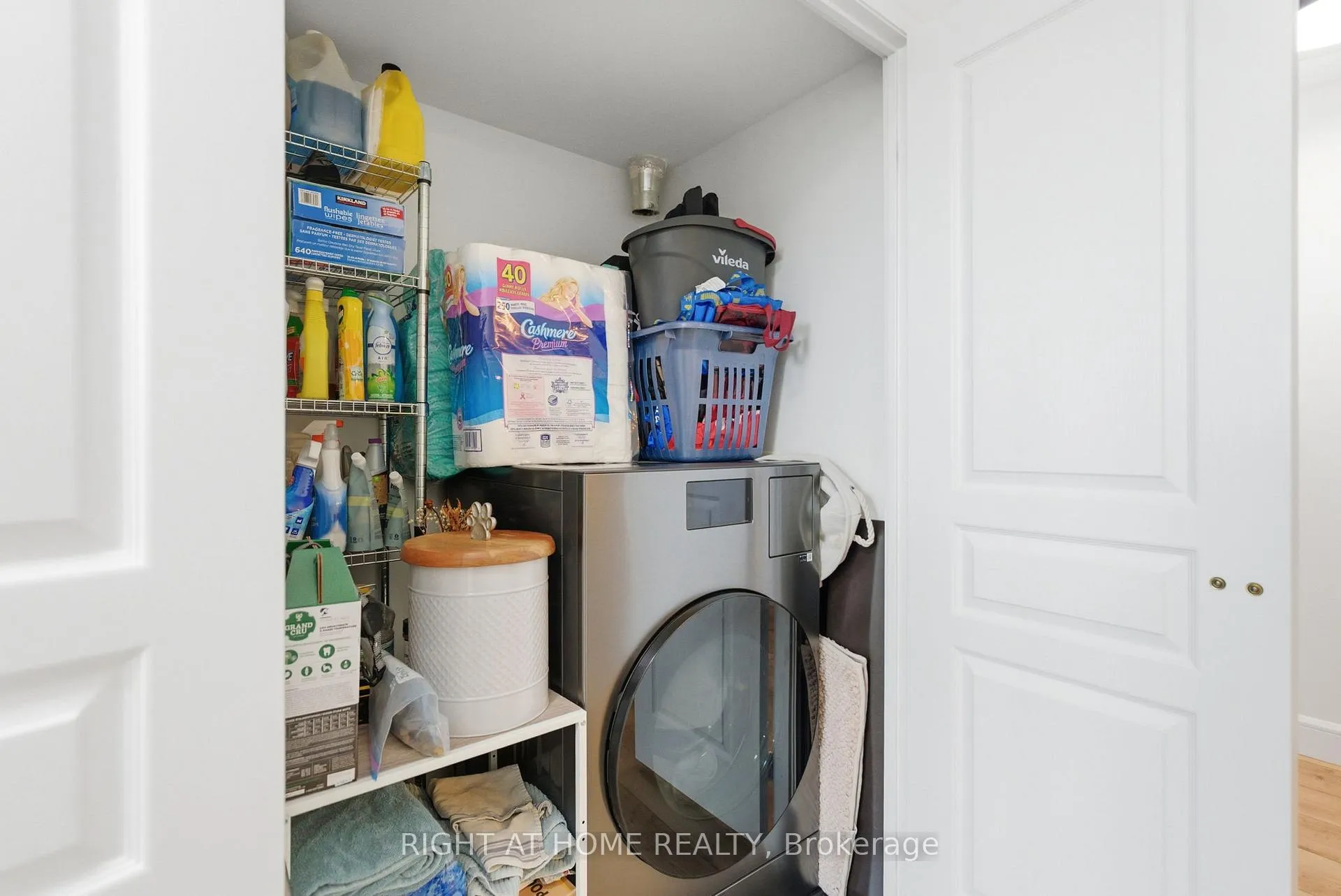 Photo 33 of Unit 711, 1600 Charles Street, Whitby, Port Whitby — HOMEH