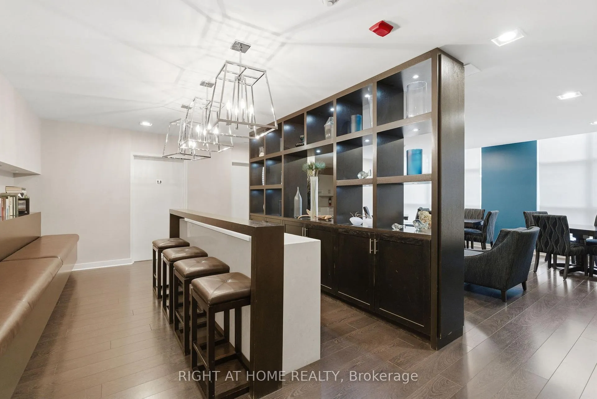 Photo 36 of Unit 711, 1600 Charles Street, Whitby, Port Whitby — HOMEH