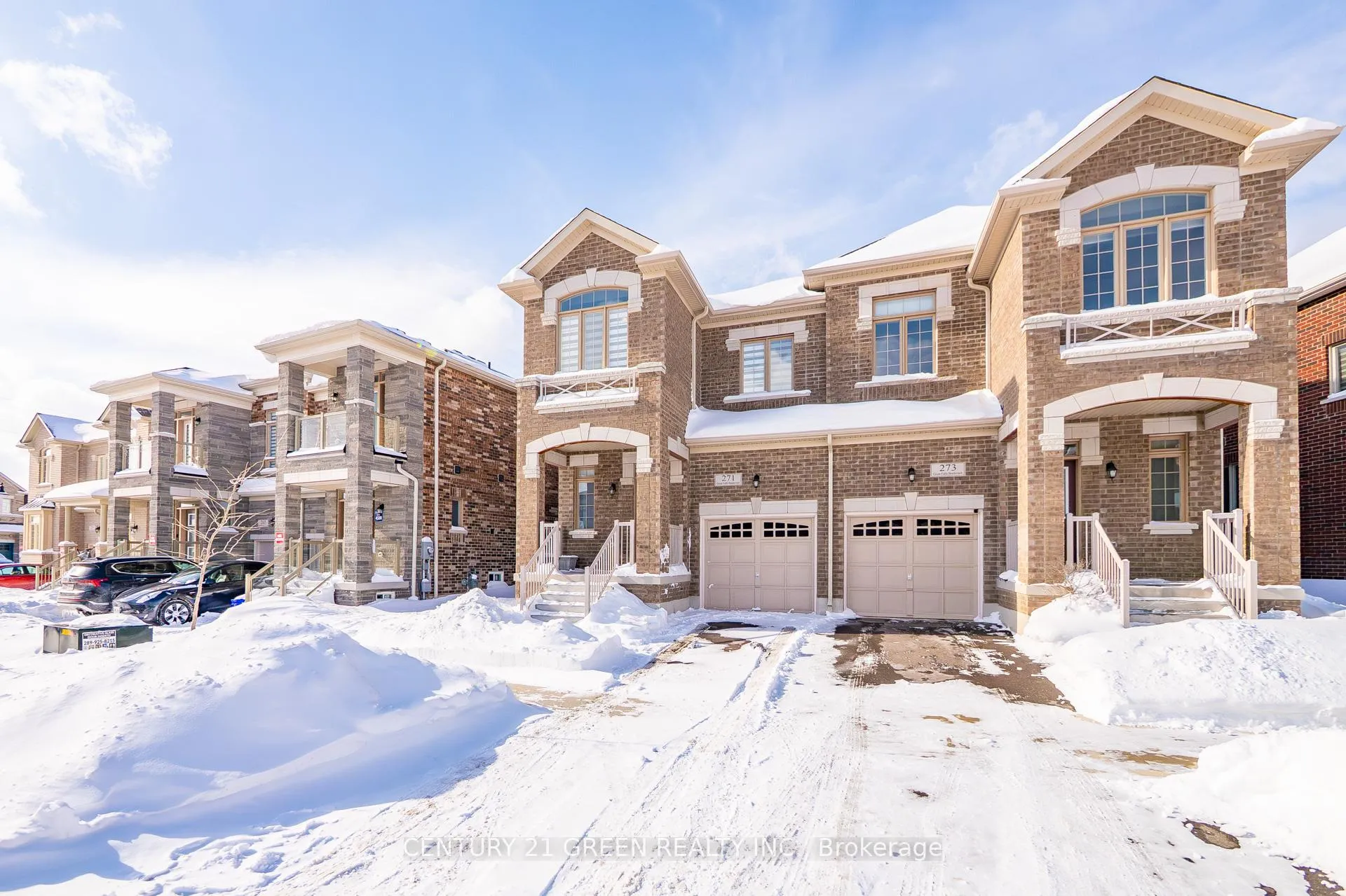 Photo 3 of 271 Great Falls Boulevard E, Hamilton, Waterdown — HOMEH