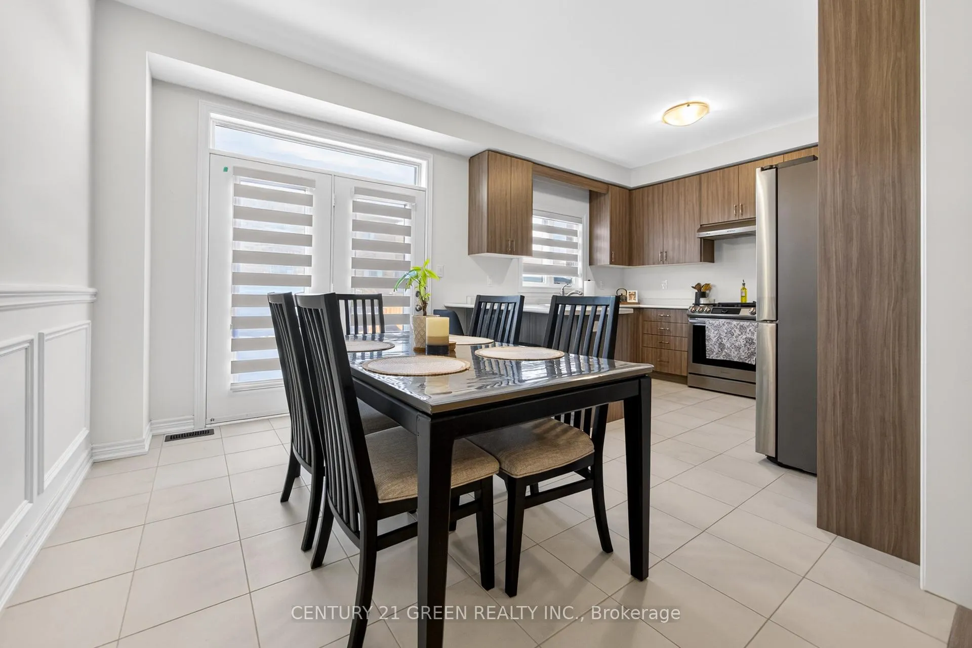 Photo 19 of 271 Great Falls Boulevard E, Hamilton, Waterdown — HOMEH