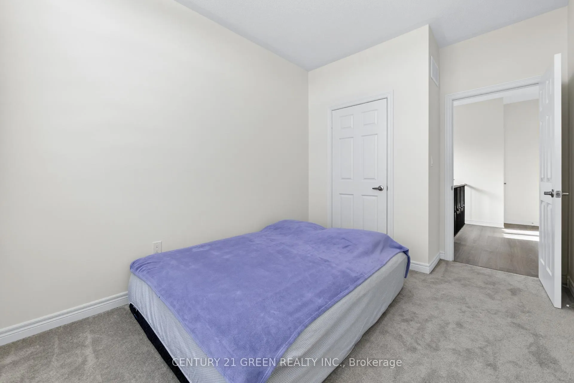 Photo 32 of 271 Great Falls Boulevard E, Hamilton, Waterdown — HOMEH