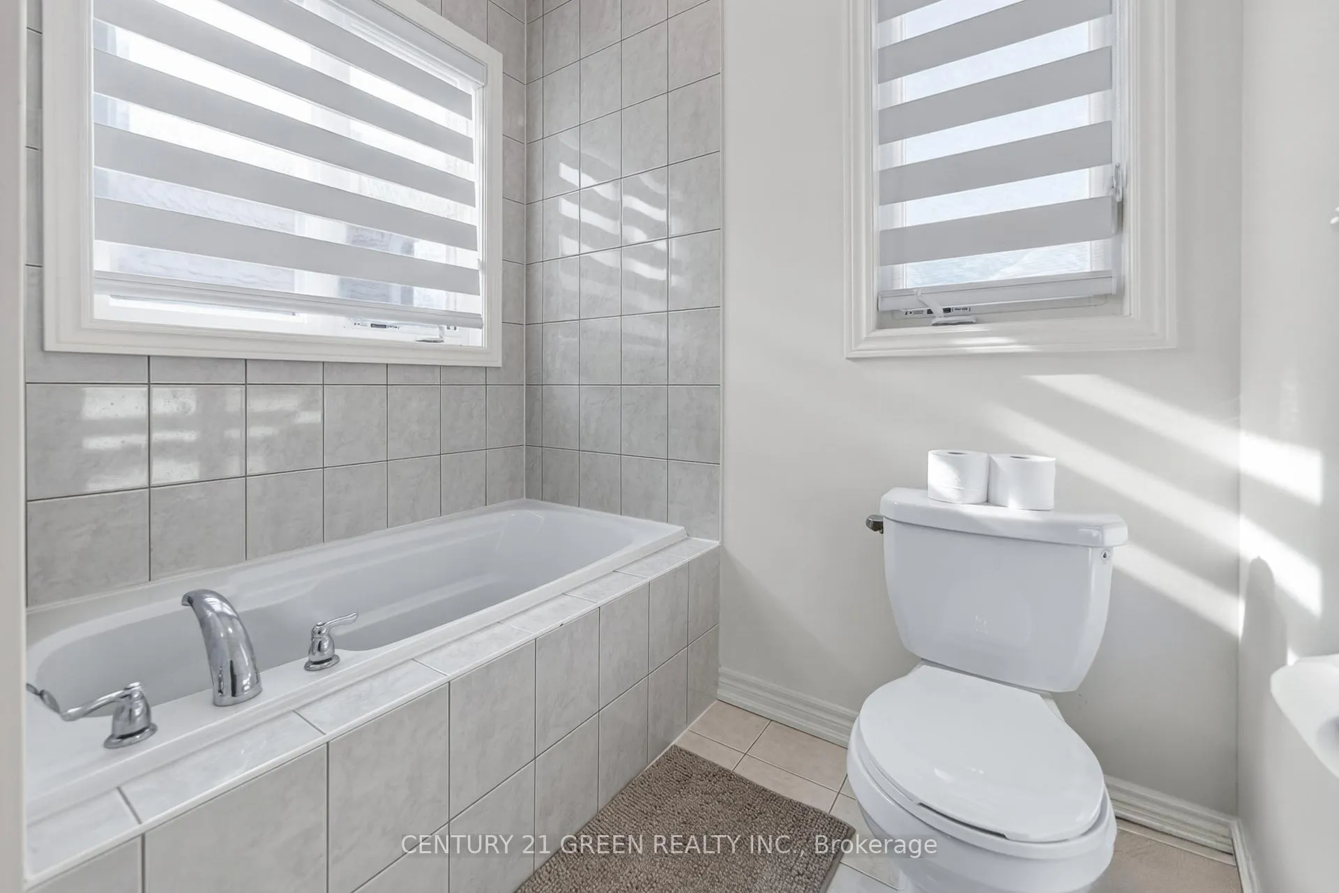 Photo 44 of 271 Great Falls Boulevard E, Hamilton, Waterdown — HOMEH