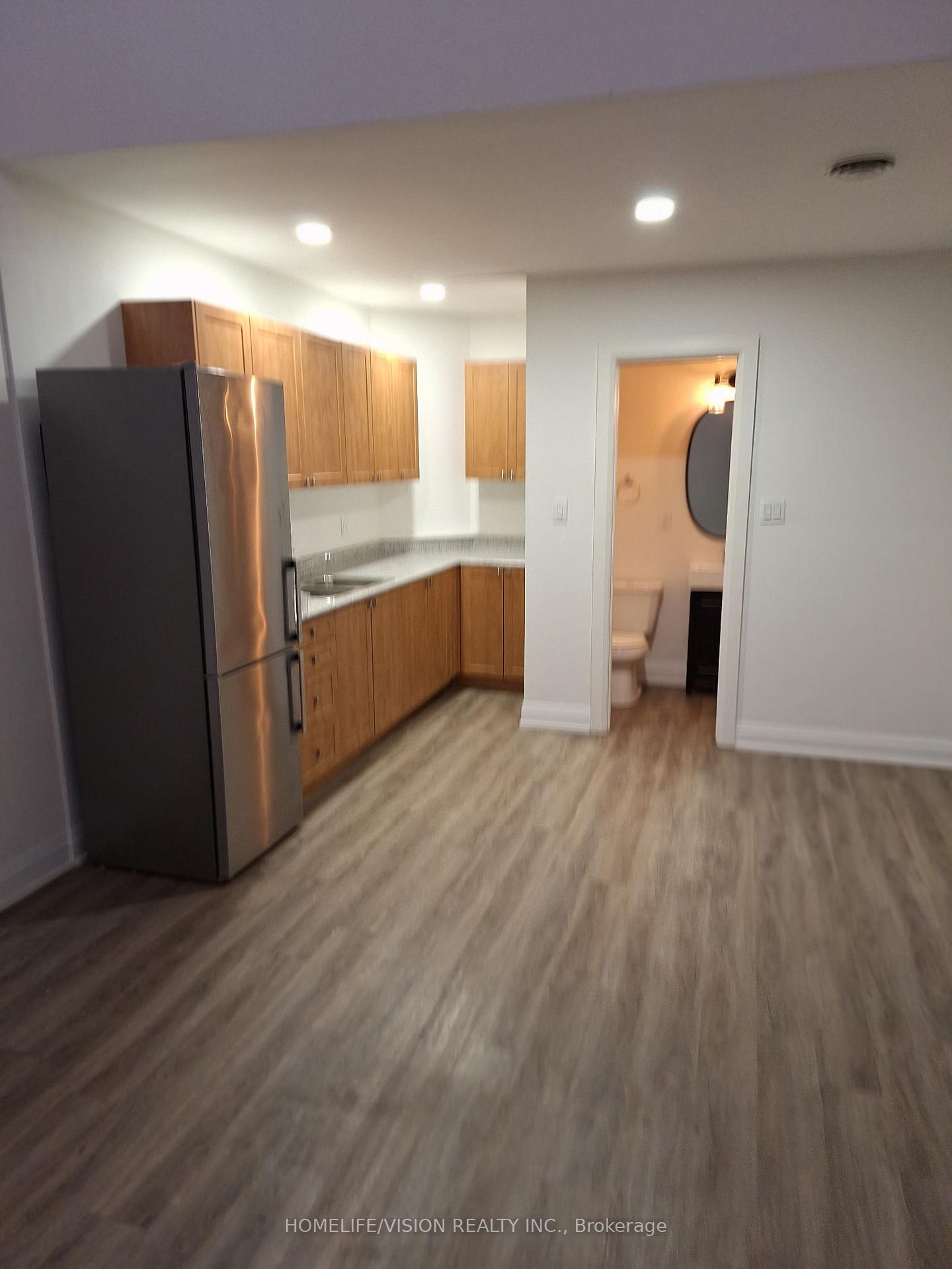 Photo 2 of Unit 5, 16 Dunlop Street E, Barrie, City Centre — HOMEH