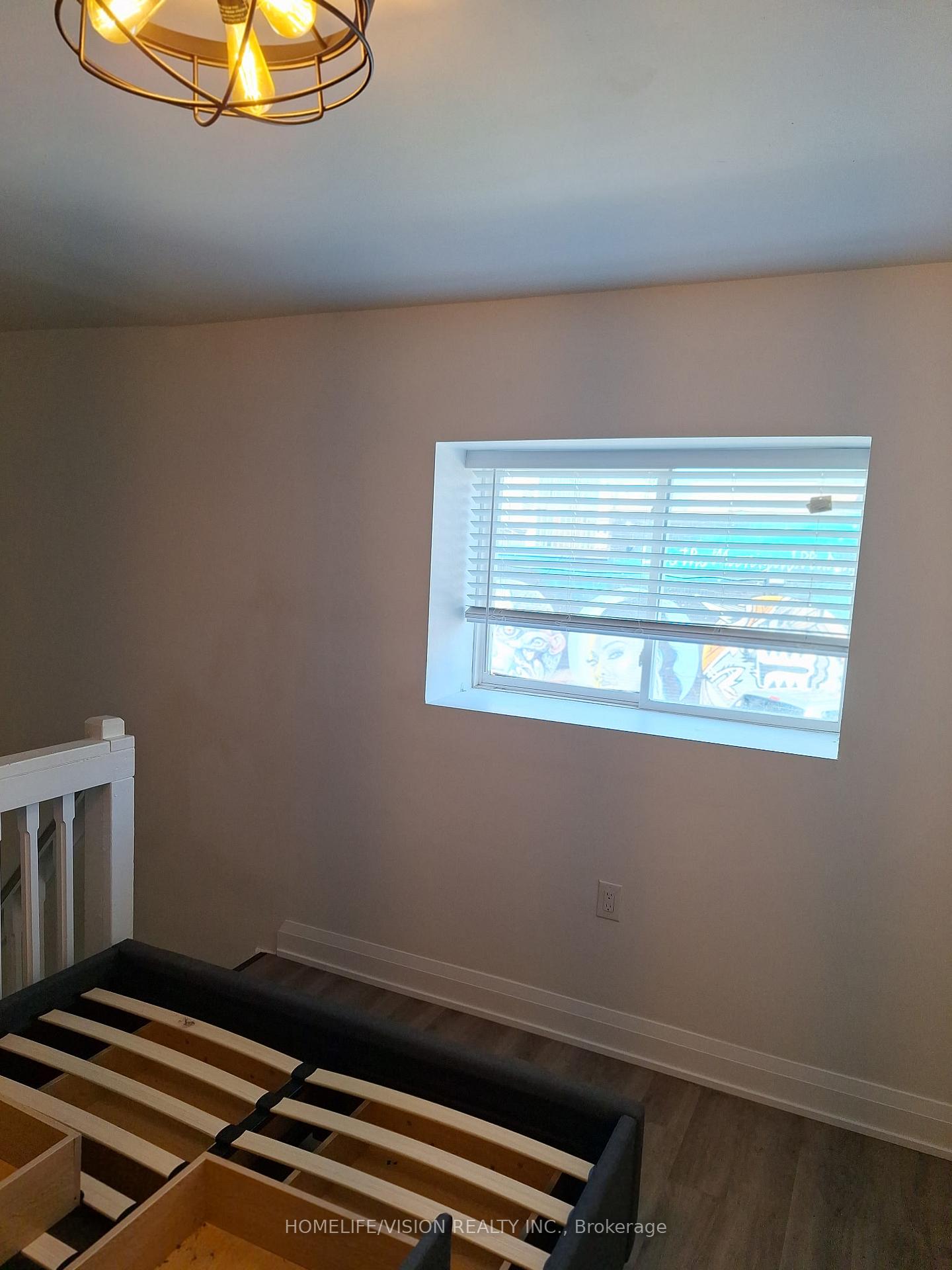 Photo 3 of Unit 5, 16 Dunlop Street E, Barrie, City Centre — HOMEH
