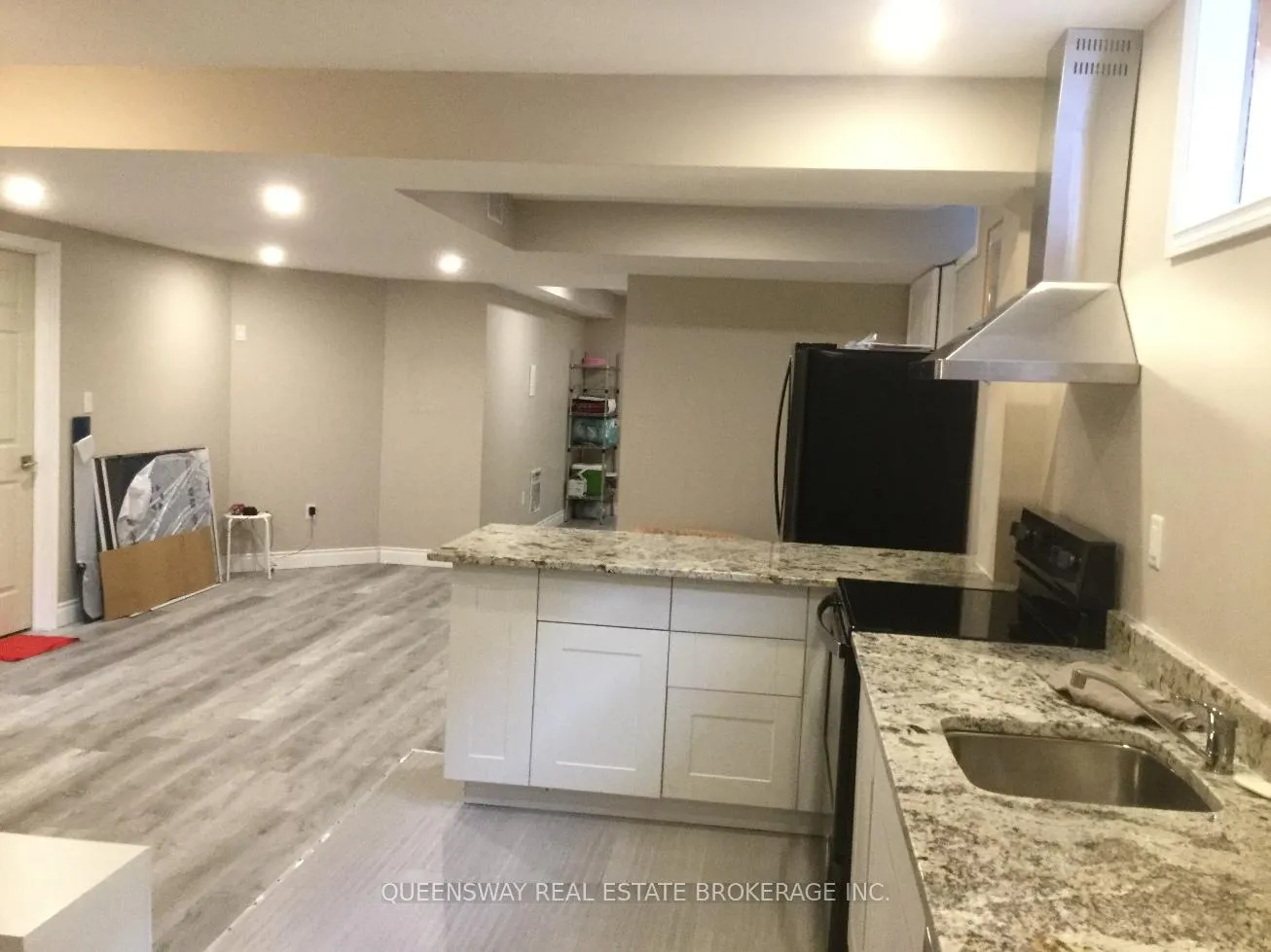 Photo 7 of Unit Basement, 67 Thornbury Court, Hamilton, Stoney Creek Mountain — HOMEH