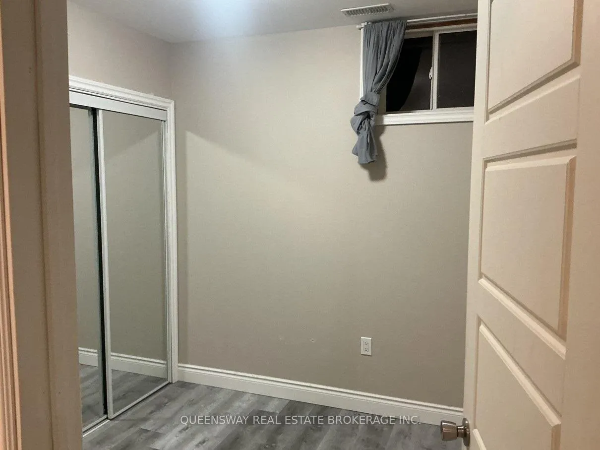 Photo 11 of Unit Basement, 67 Thornbury Court, Hamilton, Stoney Creek Mountain — HOMEH