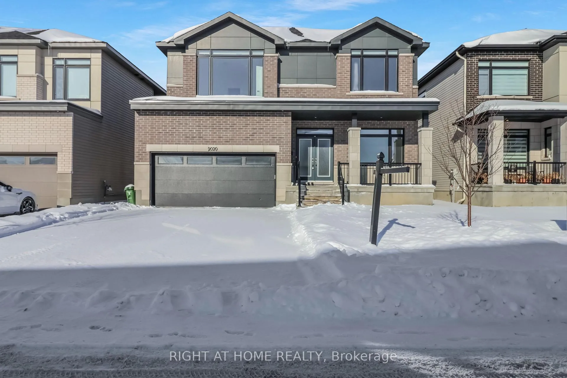 Photo 1 of 2020 Acoustic Way, Ottawa, Riverside South/Gloucester Glen — HOMEH