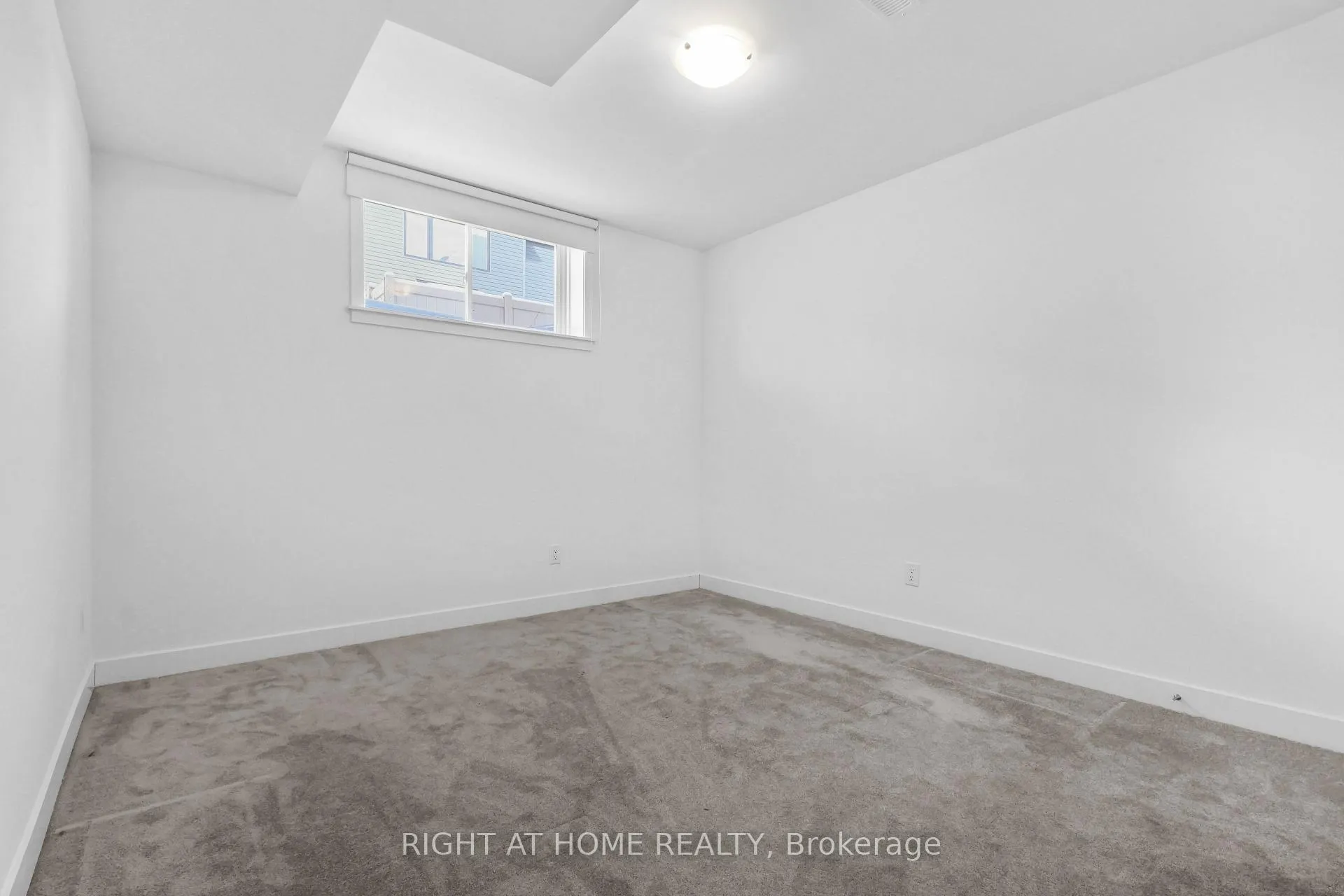 Photo 14 of 2020 Acoustic Way, Ottawa, Riverside South/Gloucester Glen — HOMEH