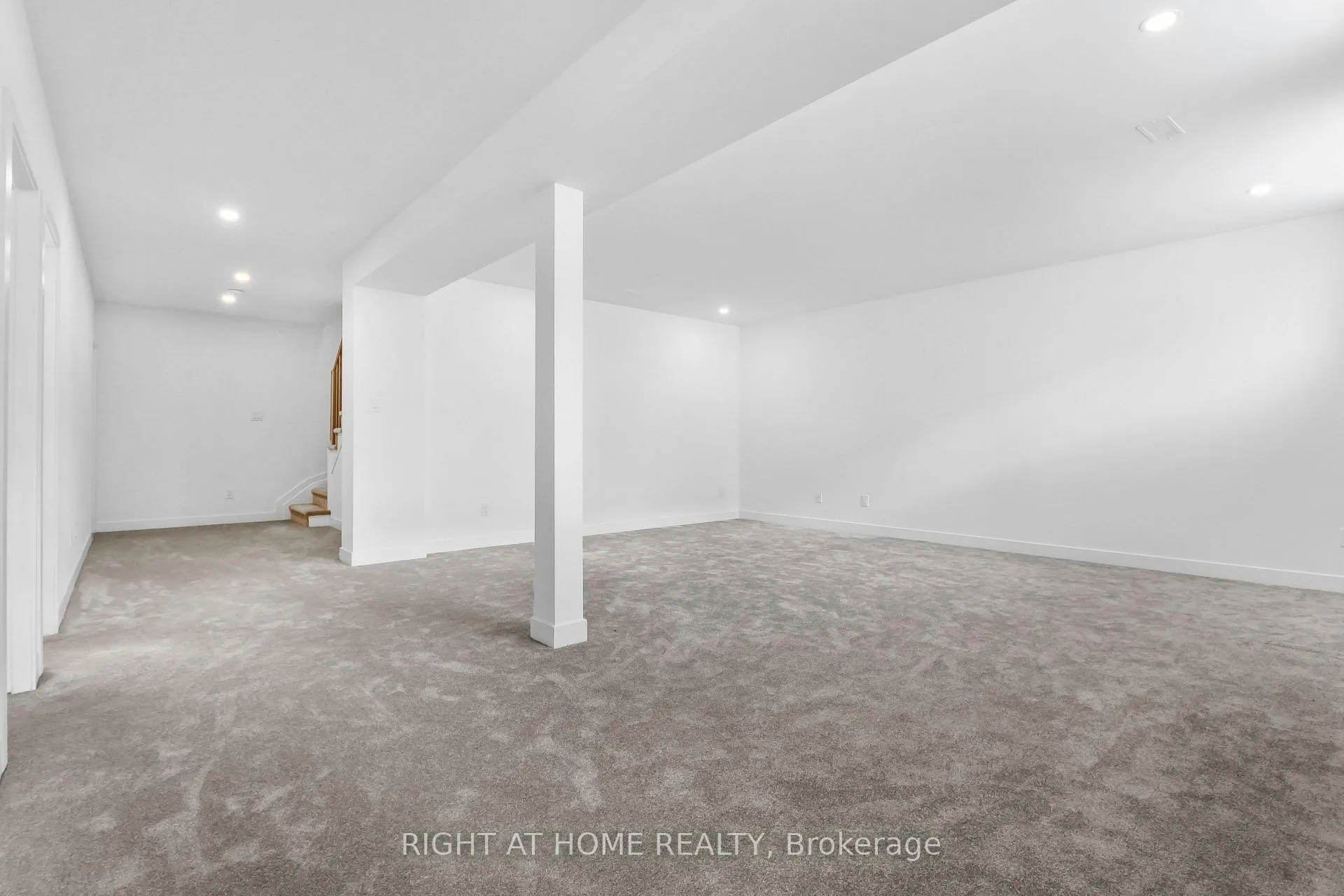 Photo 15 of 2020 Acoustic Way, Ottawa, Riverside South/Gloucester Glen — HOMEH