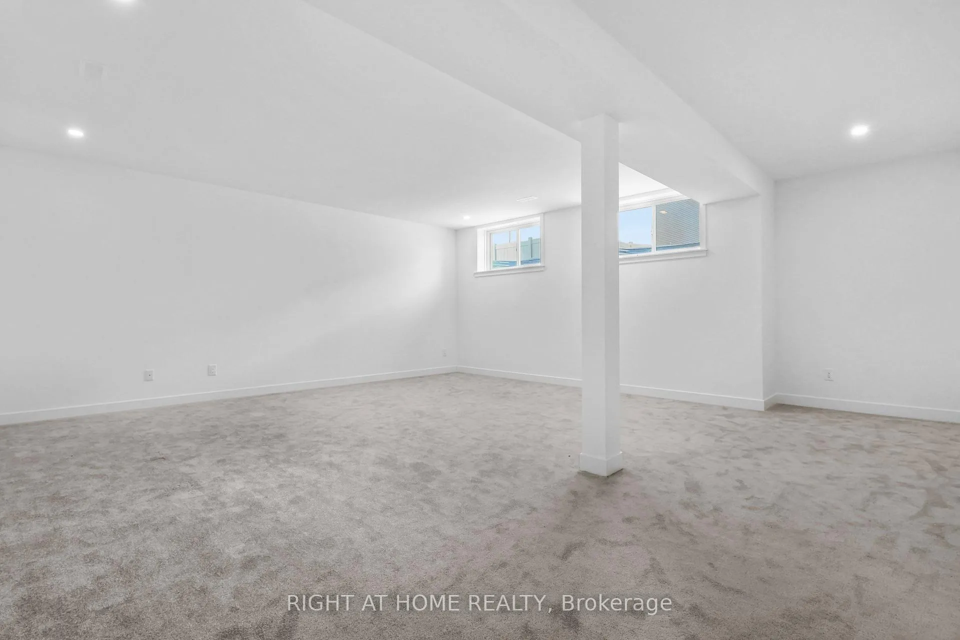 Photo 16 of 2020 Acoustic Way, Ottawa, Riverside South/Gloucester Glen — HOMEH