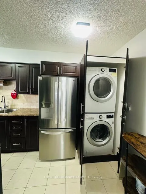 Photo 2 of Unit 702, 1210 Radom Street, Pickering, Bay Ridges — HOMEH