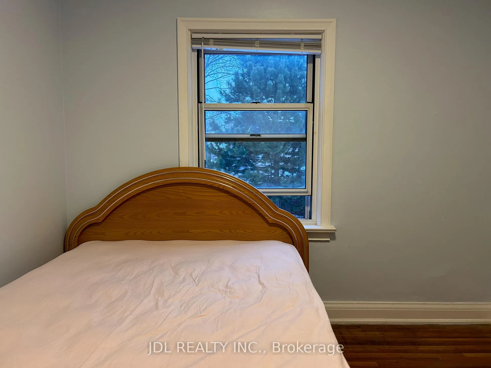 Photo 4 of Unit Main Floor, 58 Grandview Ave, Markham, Thornhill — HOMEH