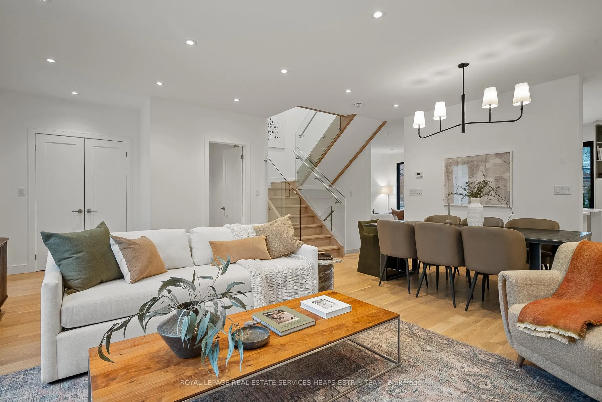 Photo 6 of 81 Randolph Road, Toronto, Leaside — HOMEH