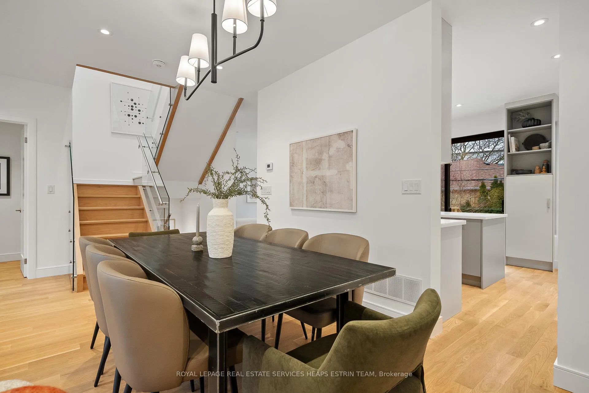 Photo 11 of 81 Randolph Road, Toronto, Leaside — HOMEH