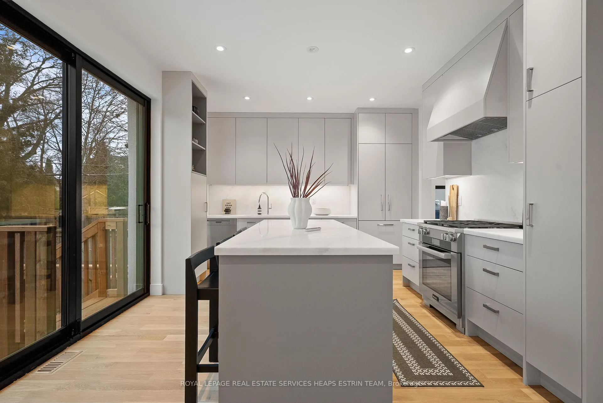 Photo 17 of 81 Randolph Road, Toronto, Leaside — HOMEH