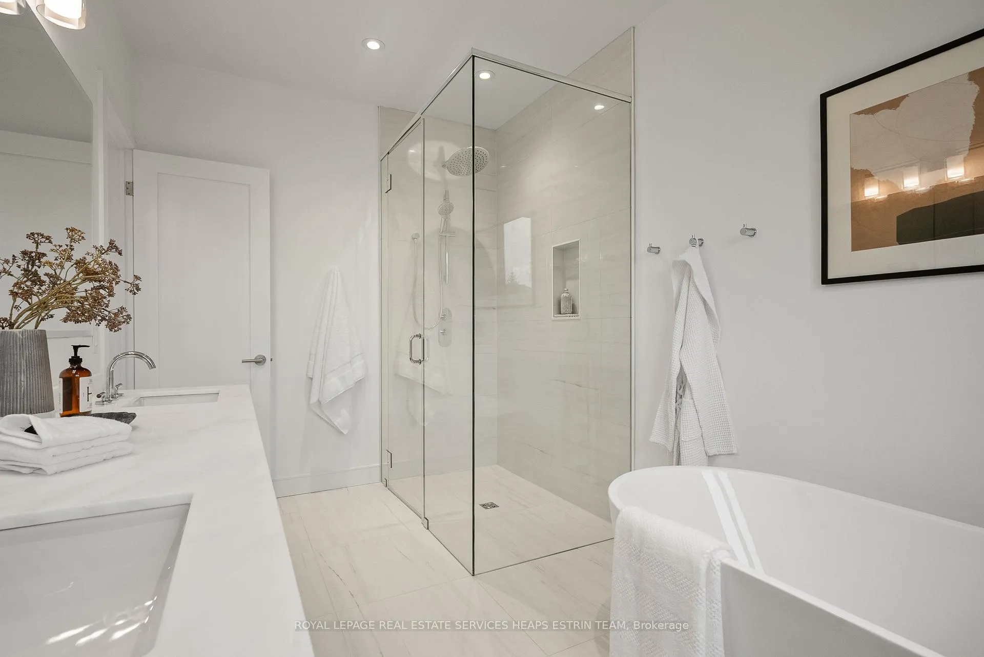 Photo 30 of 81 Randolph Road, Toronto, Leaside — HOMEH