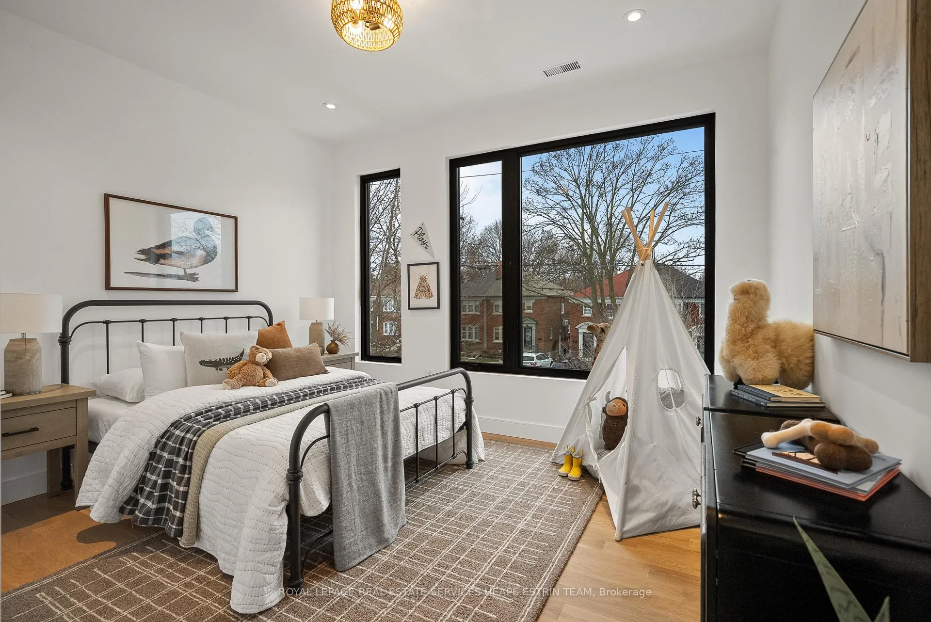 Photo 33 of 81 Randolph Road, Toronto, Leaside — HOMEH