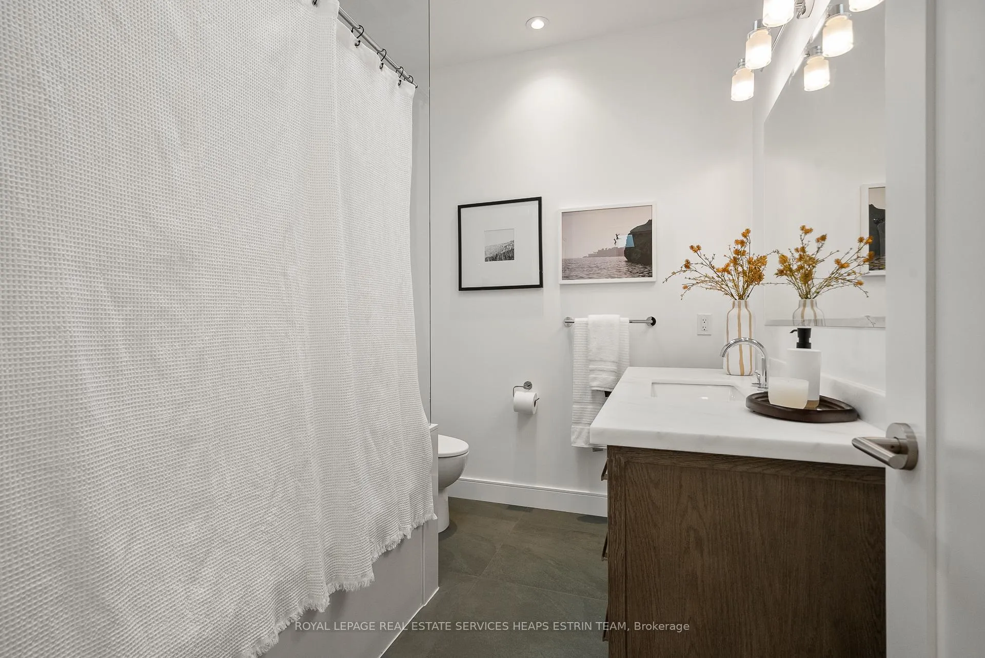 Photo 35 of 81 Randolph Road, Toronto, Leaside — HOMEH