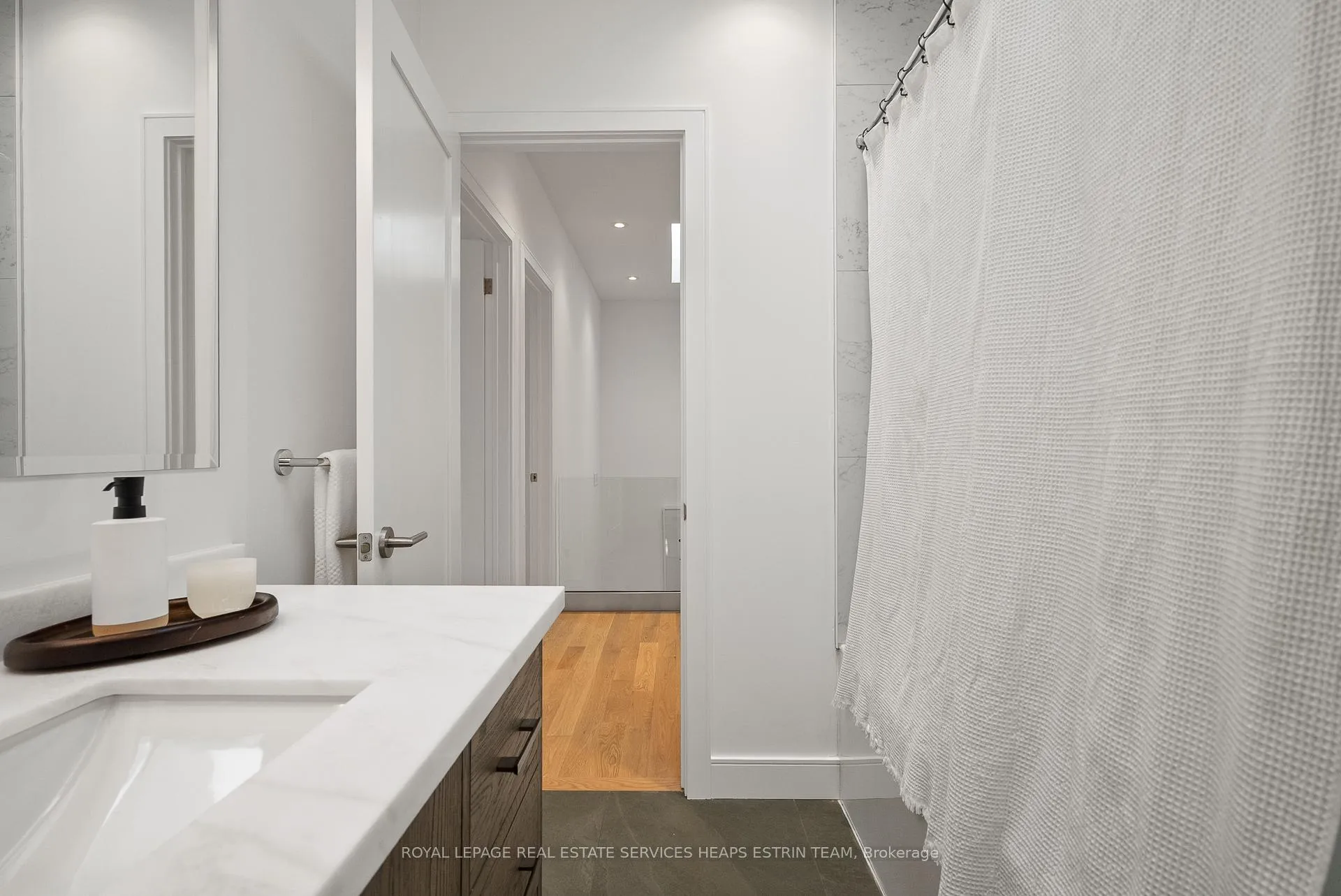 Photo 36 of 81 Randolph Road, Toronto, Leaside — HOMEH
