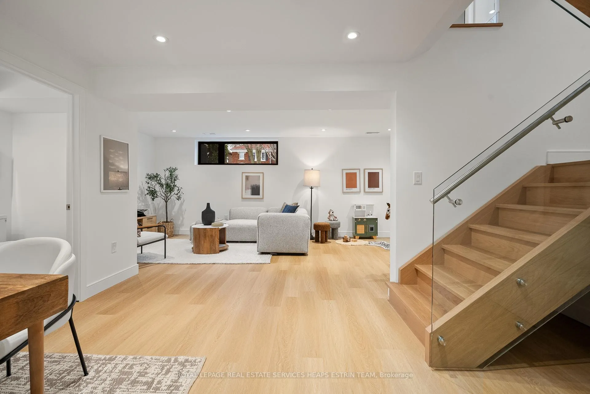 Photo 37 of 81 Randolph Road, Toronto, Leaside — HOMEH