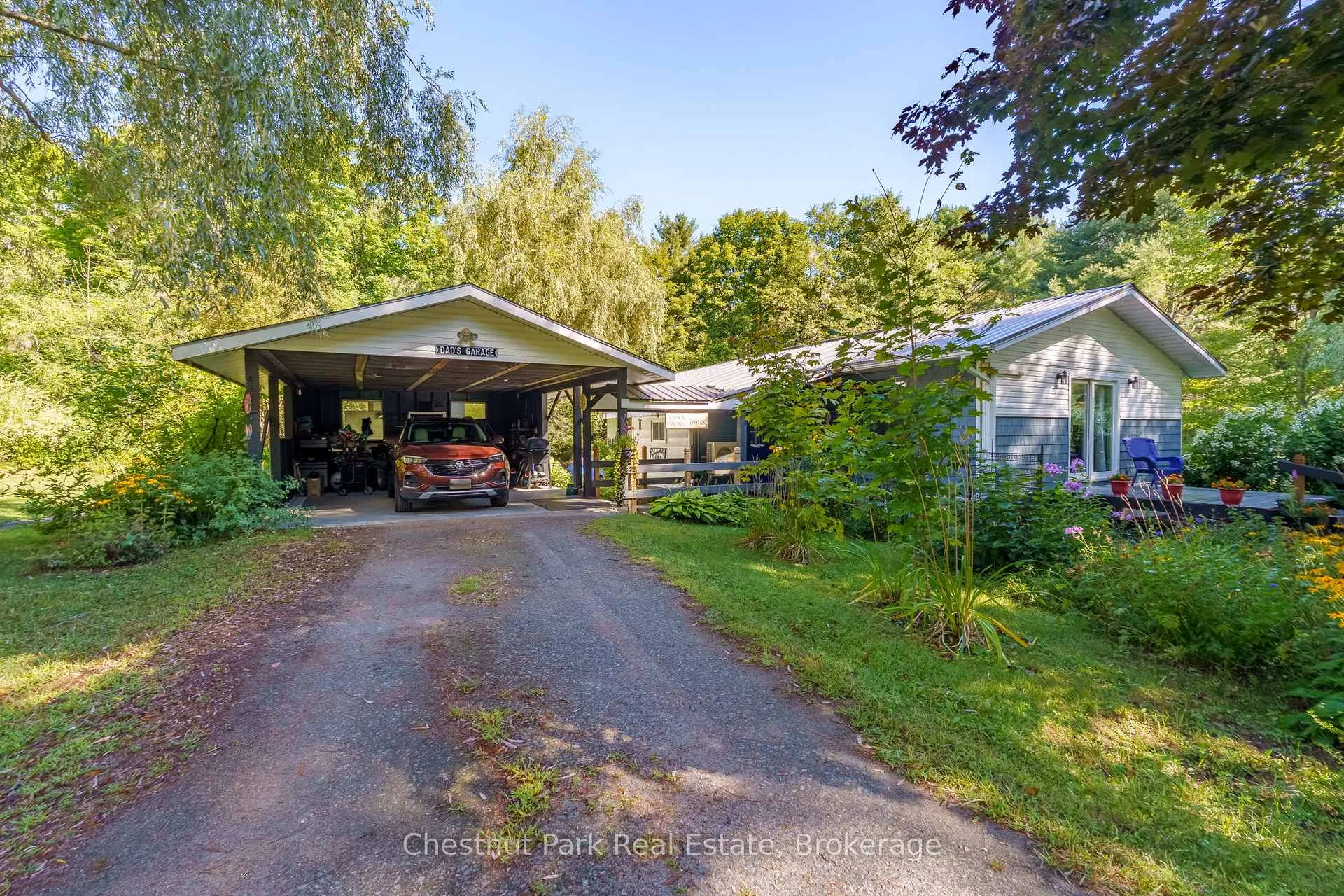 Photo 3 of 1047 Naismith Road E, Bracebridge, Macaulay — HOMEH