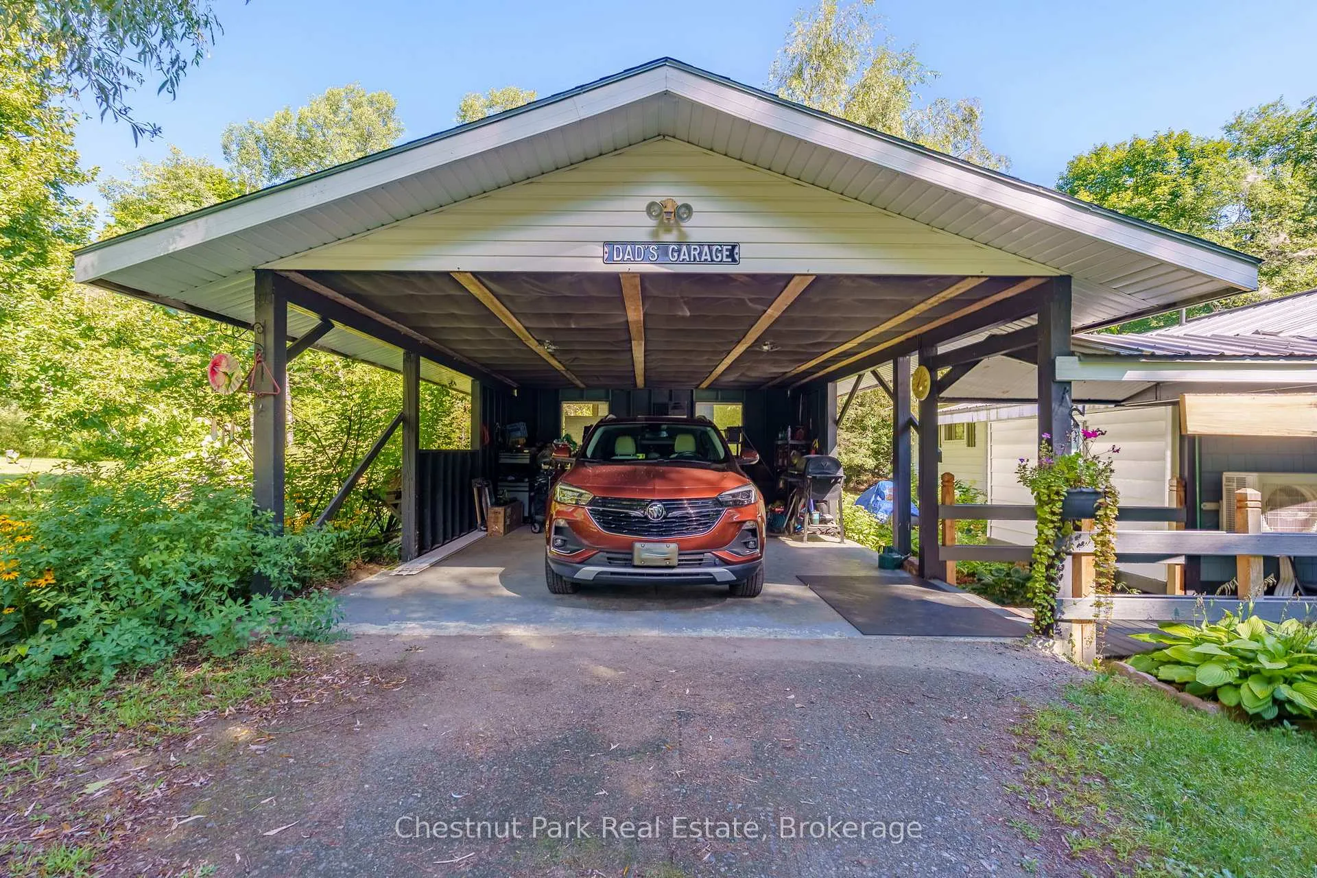 Photo 23 of 1047 Naismith Road E, Bracebridge, Macaulay — HOMEH