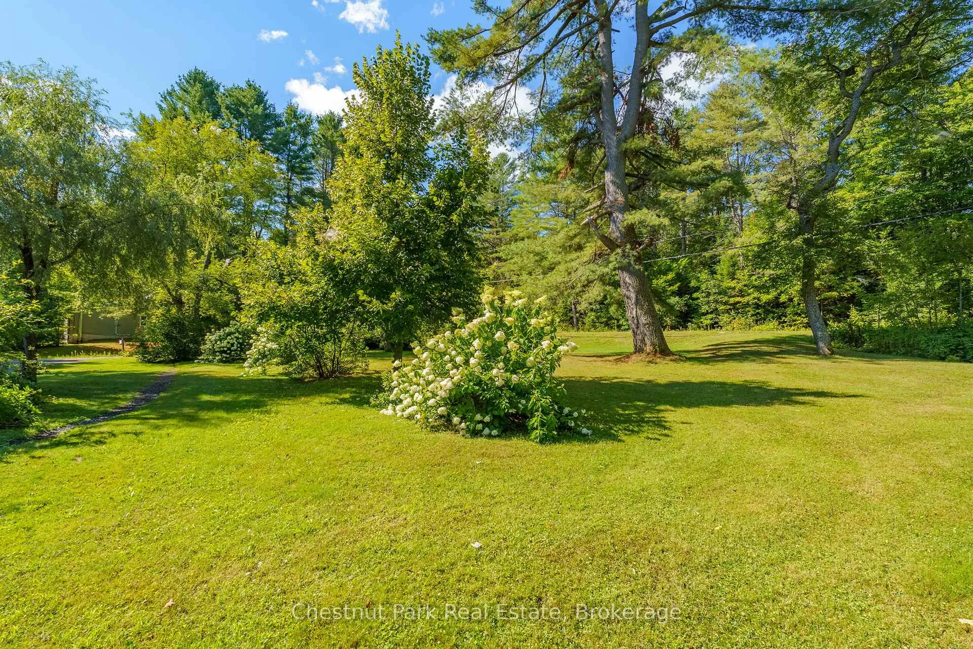 Photo 32 of 1047 Naismith Road E, Bracebridge, Macaulay — HOMEH
