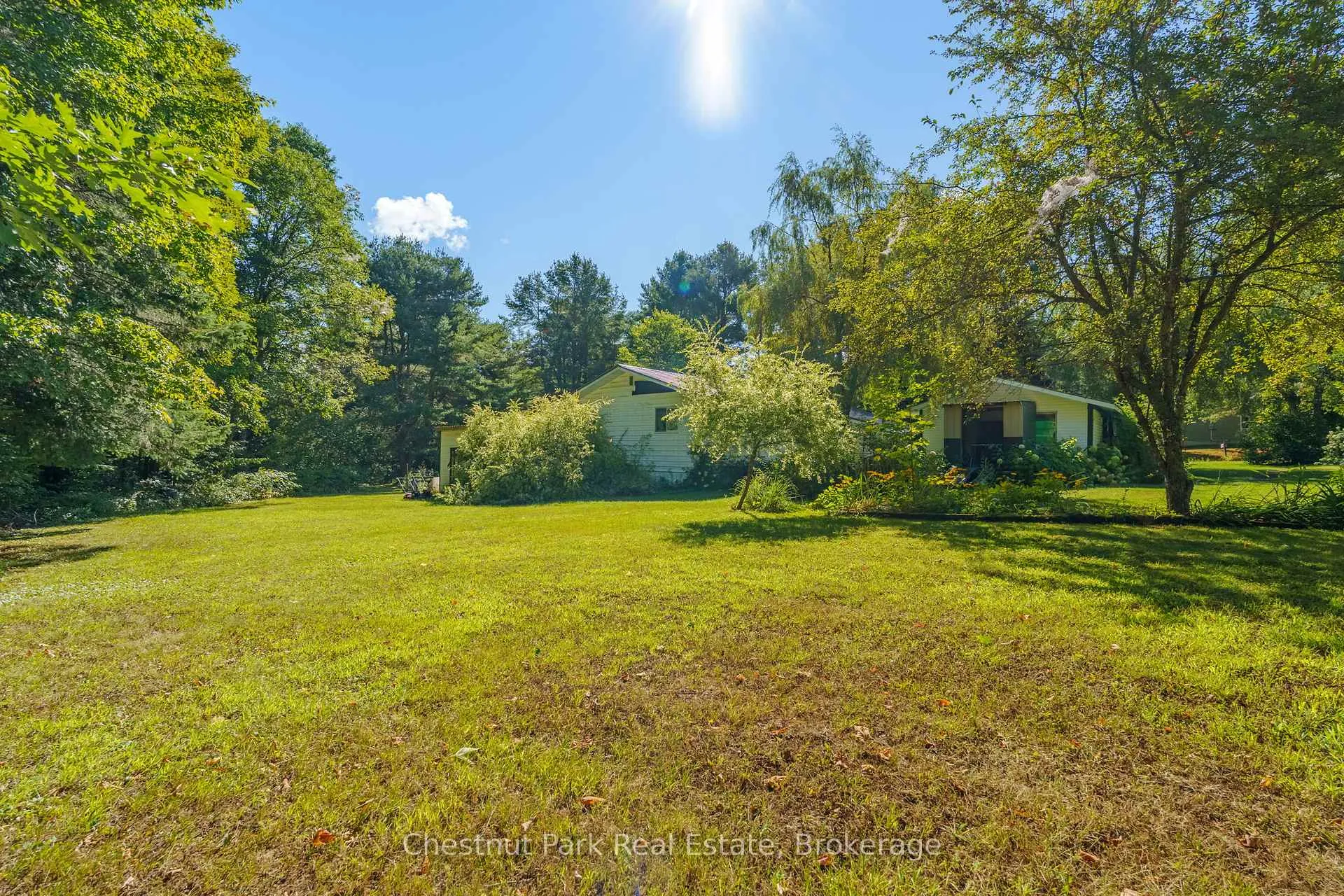 Photo 33 of 1047 Naismith Road E, Bracebridge, Macaulay — HOMEH