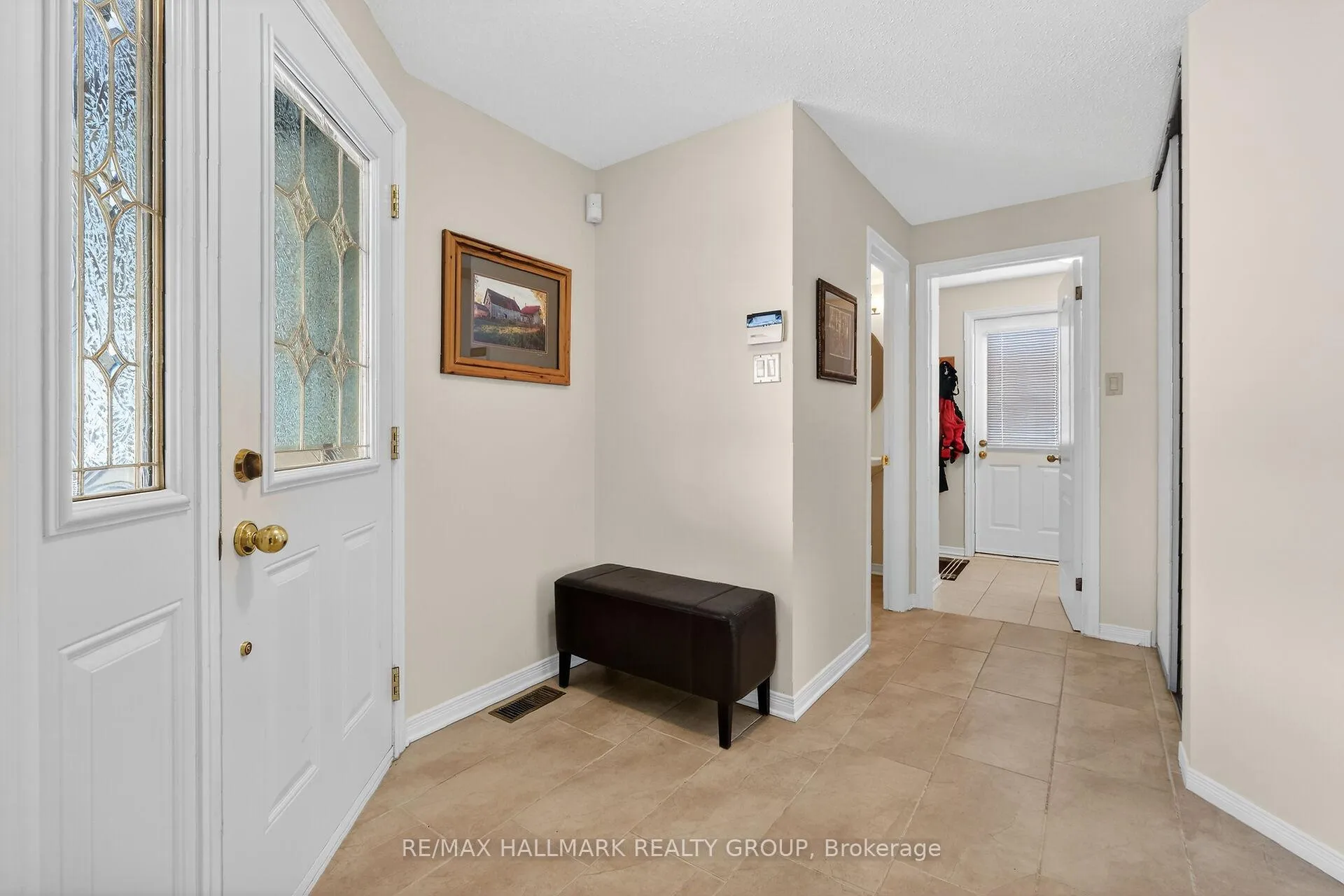 Photo 6 of 1715 Hunters Run Drive, Ottawa, Chapel Hill — HOMEH