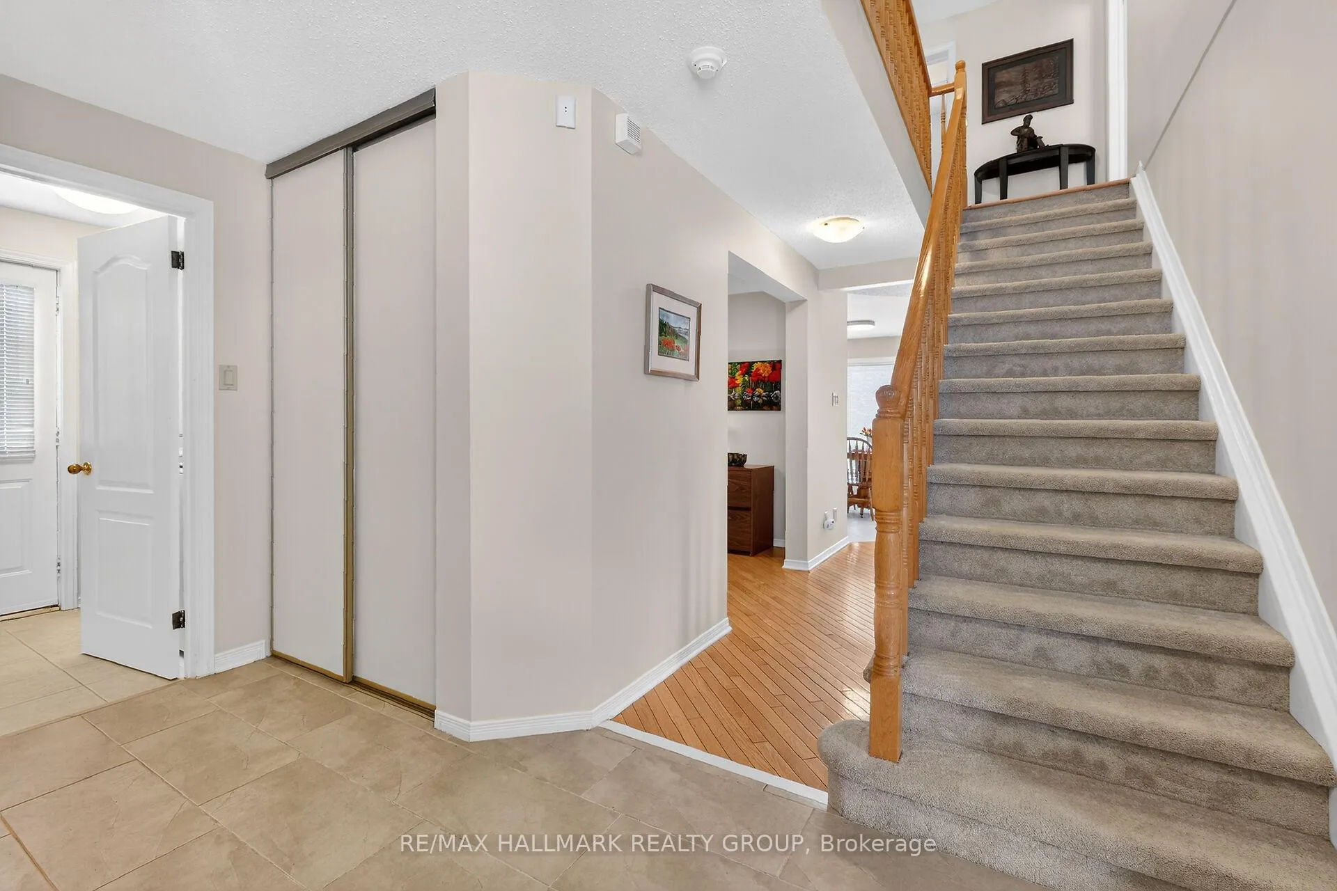 Photo 7 of 1715 Hunters Run Drive, Ottawa, Chapel Hill — HOMEH