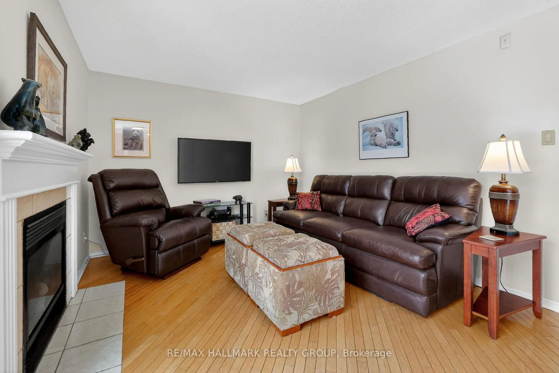 Photo 16 of 1715 Hunters Run Drive, Ottawa, Chapel Hill — HOMEH