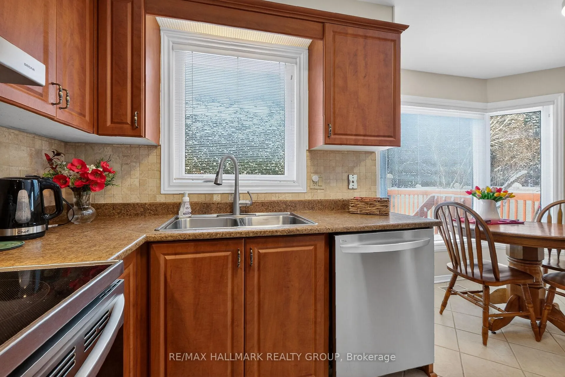 Photo 22 of 1715 Hunters Run Drive, Ottawa, Chapel Hill — HOMEH