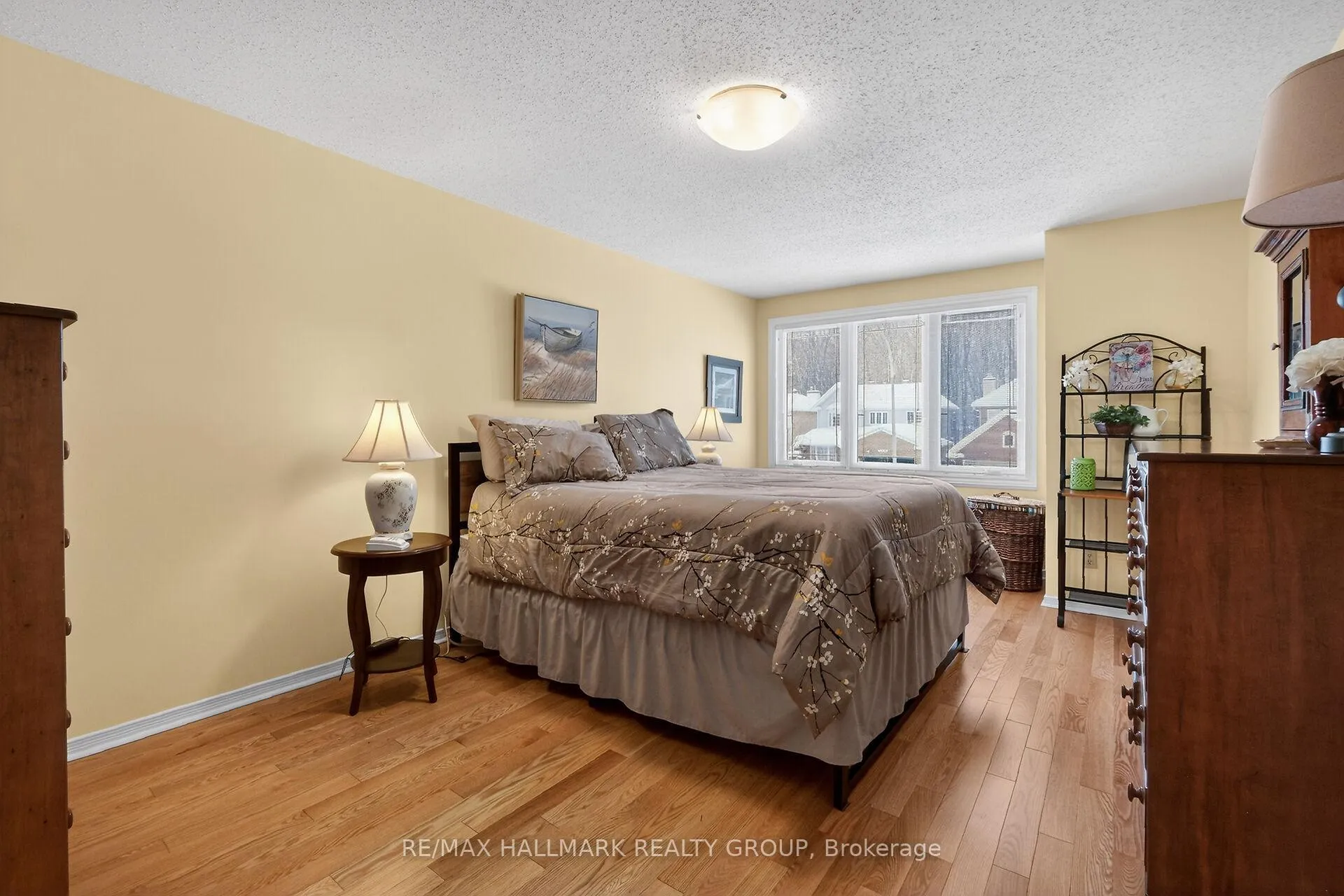 Photo 31 of 1715 Hunters Run Drive, Ottawa, Chapel Hill — HOMEH