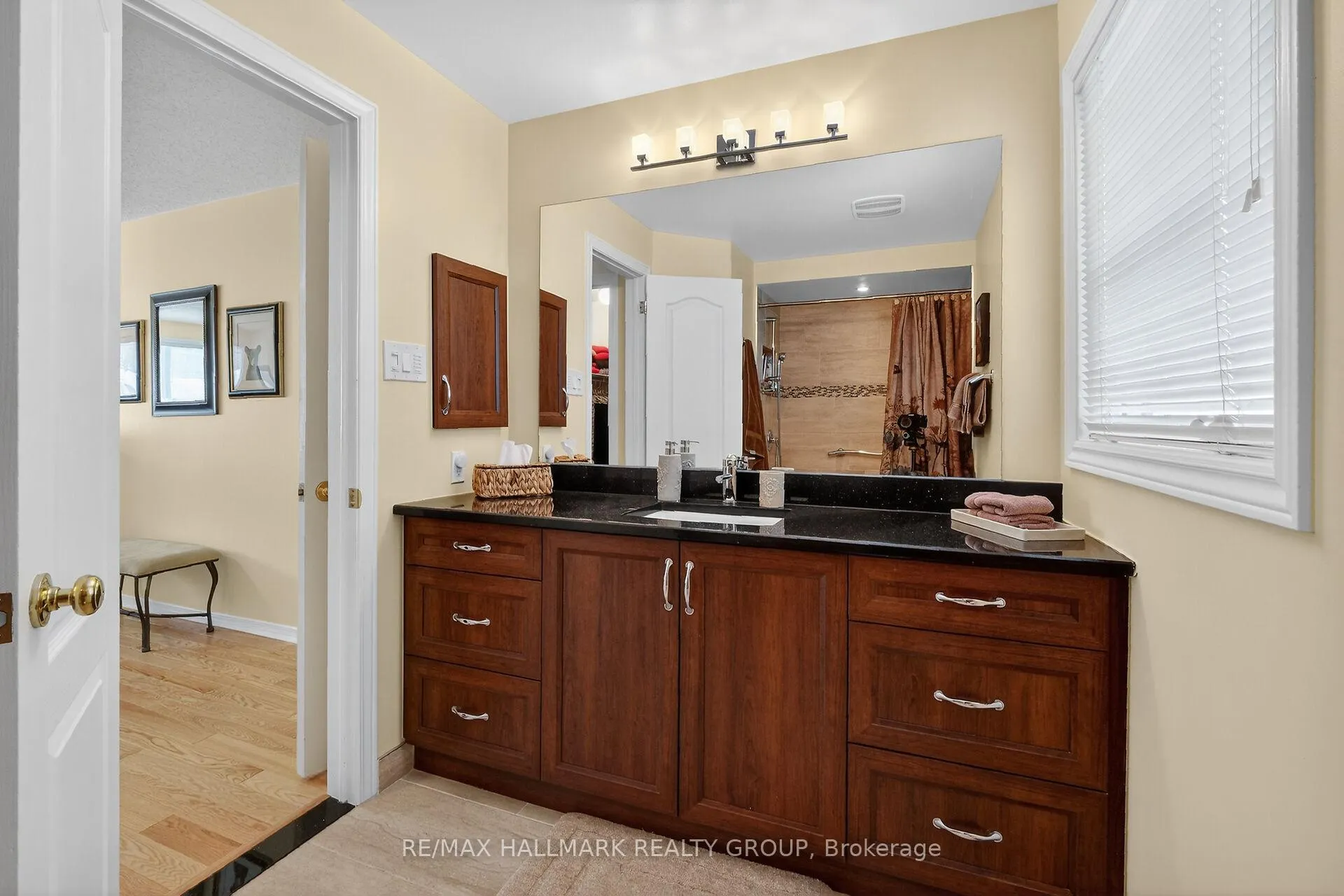 Photo 35 of 1715 Hunters Run Drive, Ottawa, Chapel Hill — HOMEH