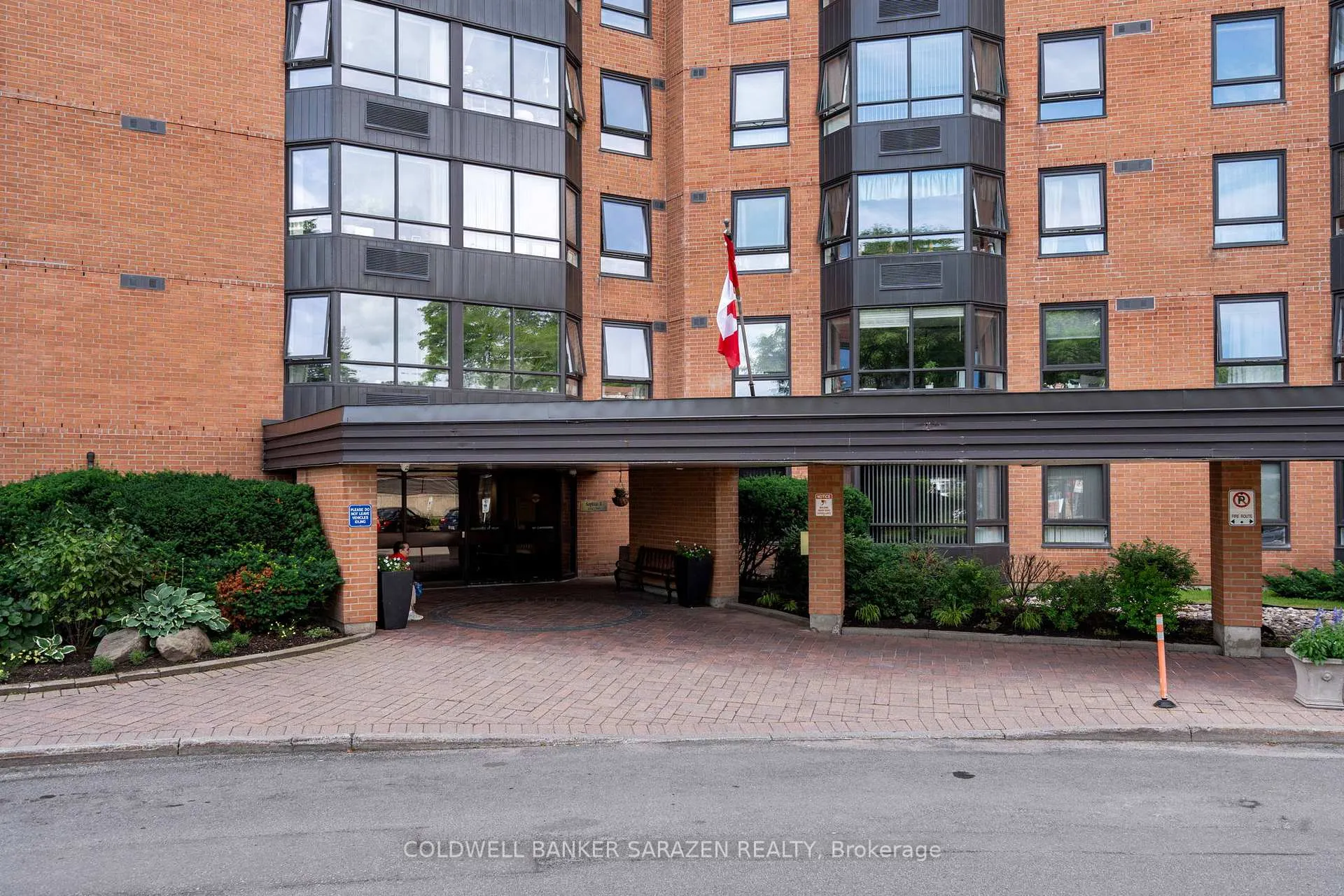 Photo 2 of Unit 209, 80 Sandcastle Drive, Ottawa, Leslie Park — HOMEH