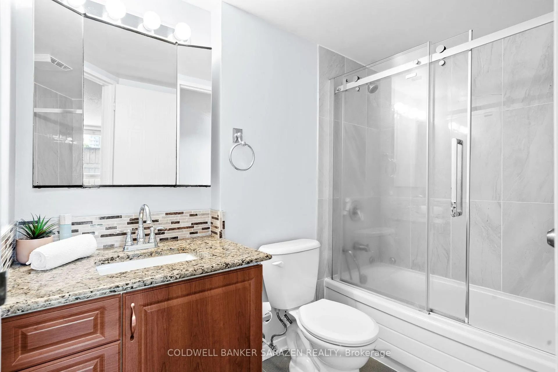 Photo 23 of Unit 209, 80 Sandcastle Drive, Ottawa, Leslie Park — HOMEH