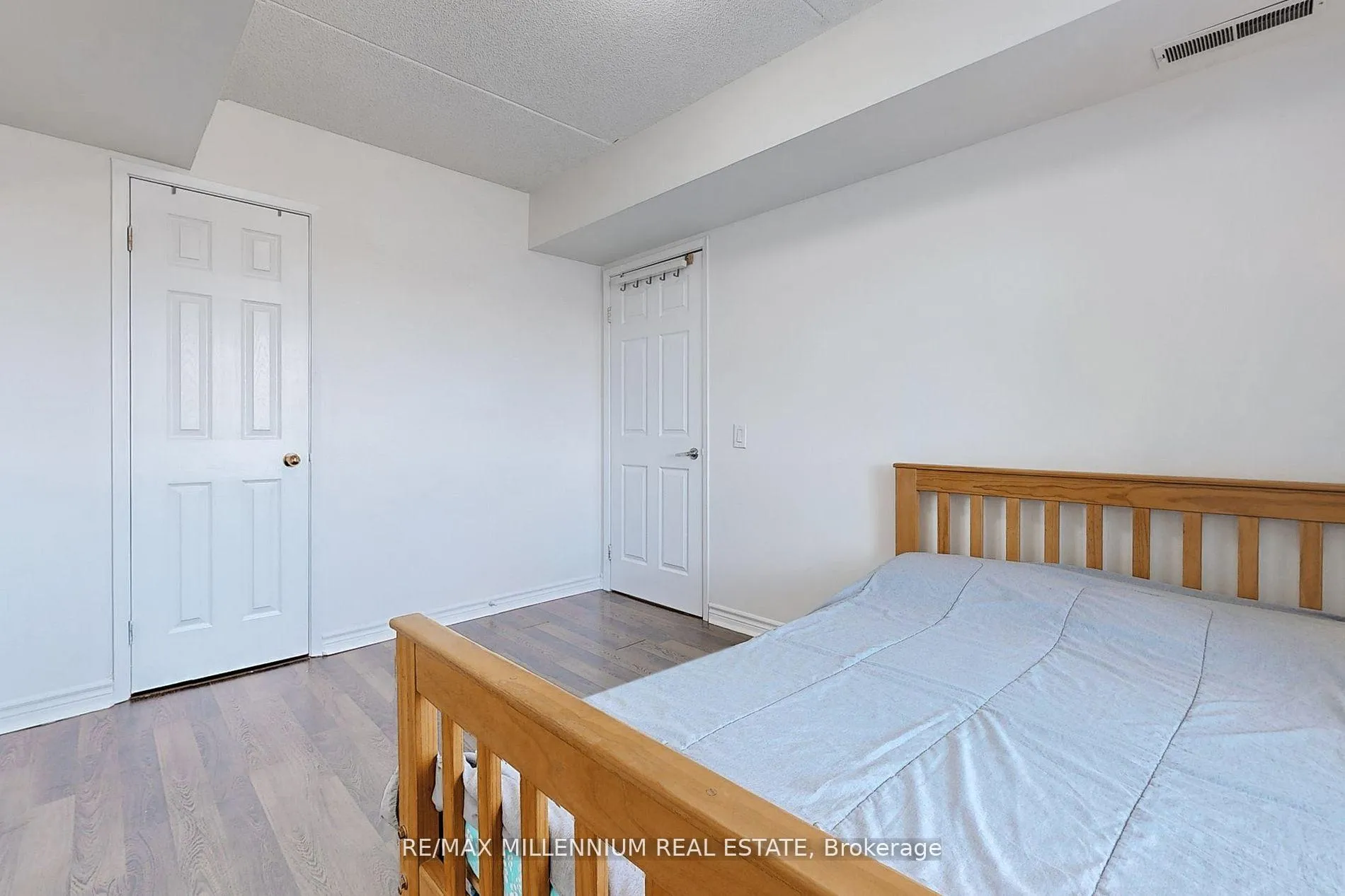 Photo 17 of Unit 315, 160 Wellington Street E, Aurora, Aurora Village — HOMEH